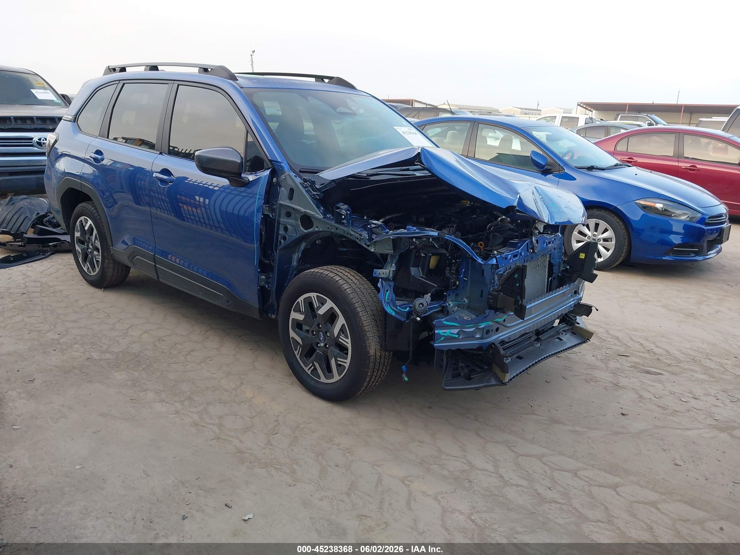 2026 Subaru Forester Premium, VIN 4S4SLDD6XT3037044 — Перед