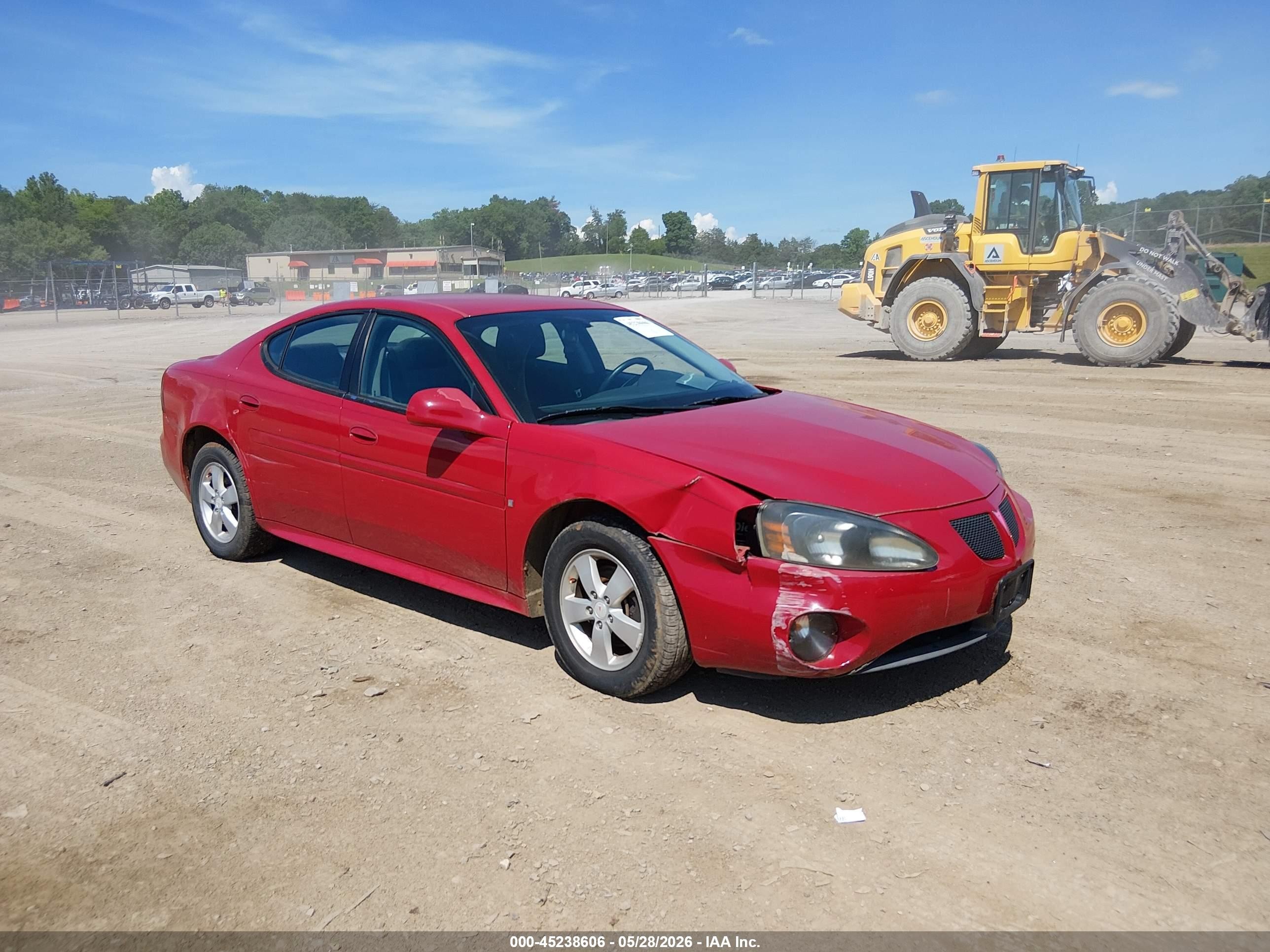 2008 Pontiac Grand Prix, VIN 2G2WP552181159630 — Side