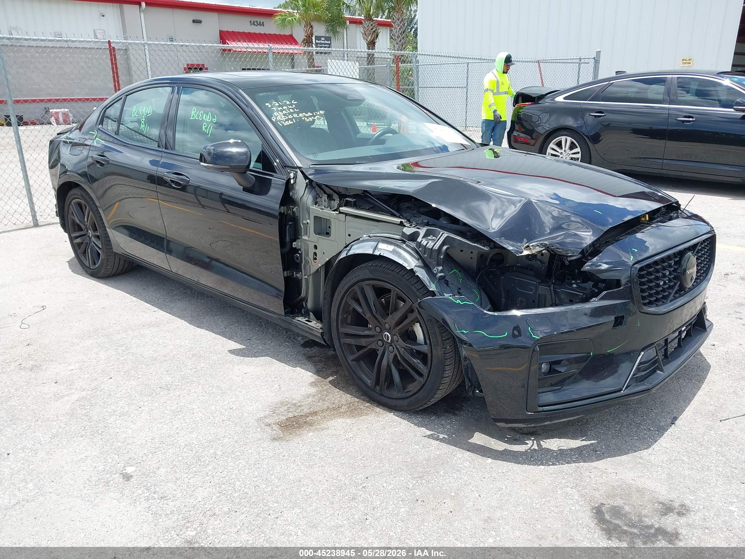 2024 Volvo S60 Plus Black Edition, VIN 7JRL12FHXRG305739 — По всему кузову