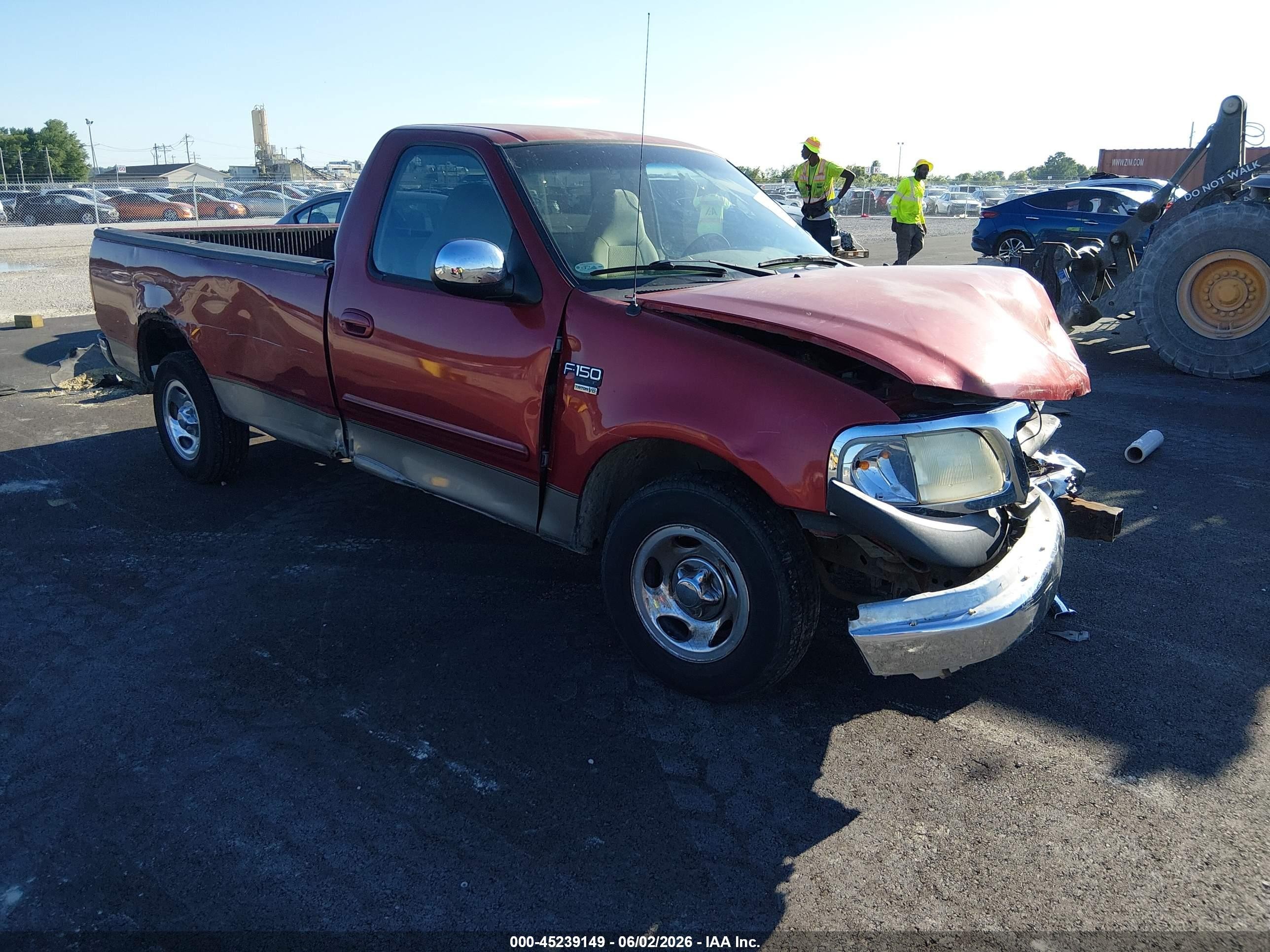 2002 Ford F-150 XL, VIN 1FTRF17W82NA82815 — Front end