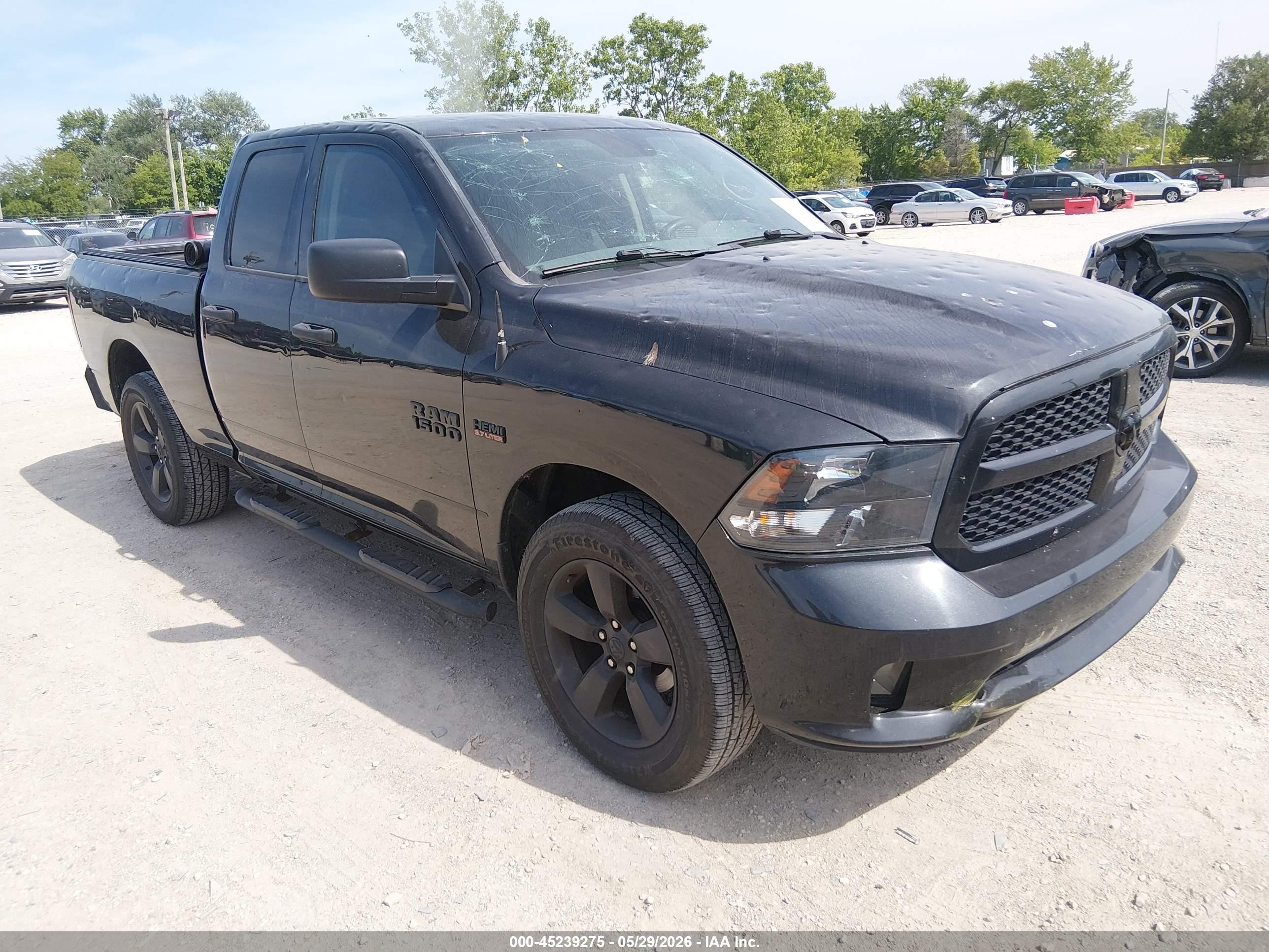 2017 Ram 1500 Express, VIN 1C6RR7FT5HS837566 — Град