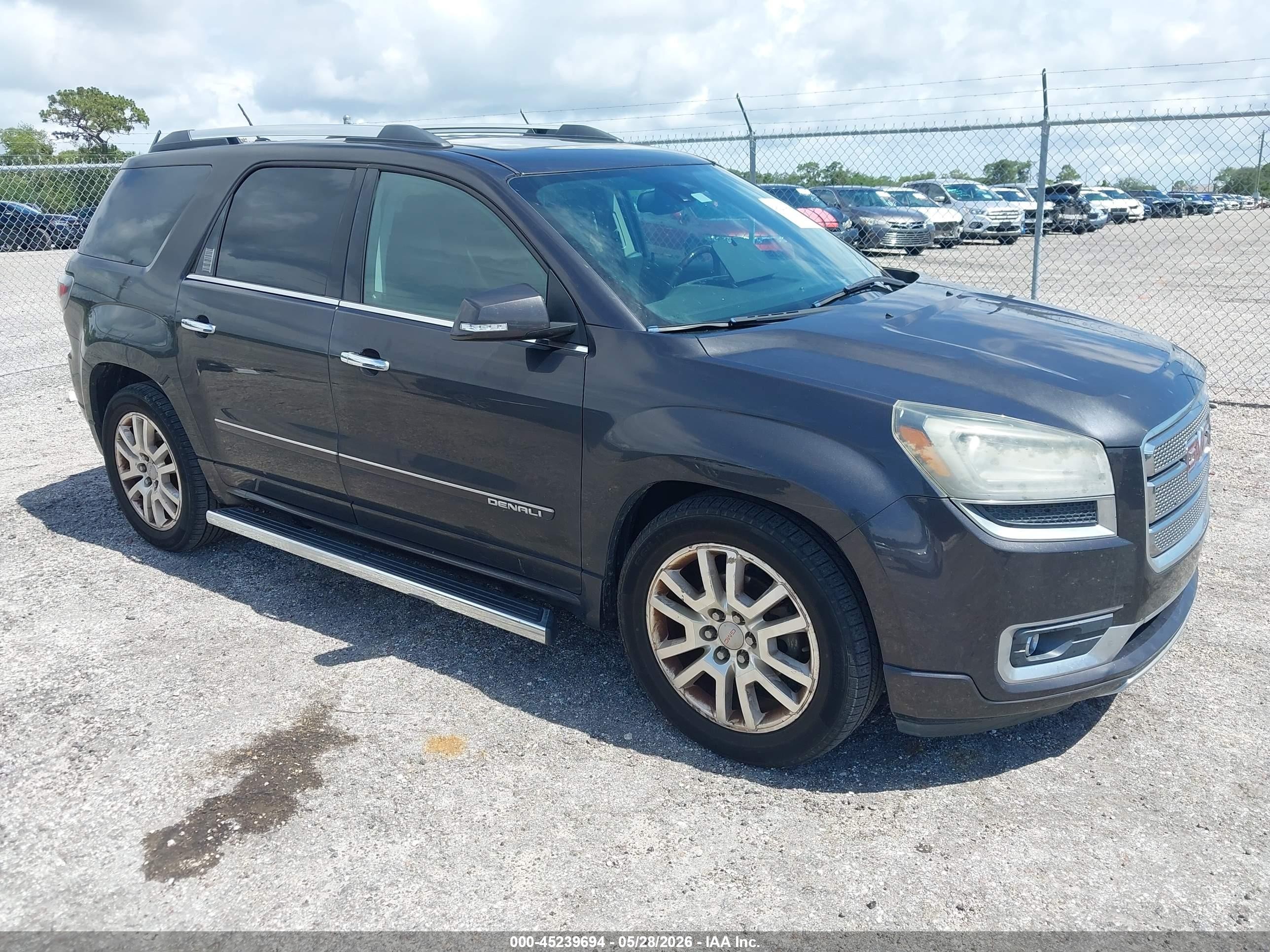 2015 GMC Acadia Denali, VIN 1GKKVTKD0FJ362347 — Normal wear