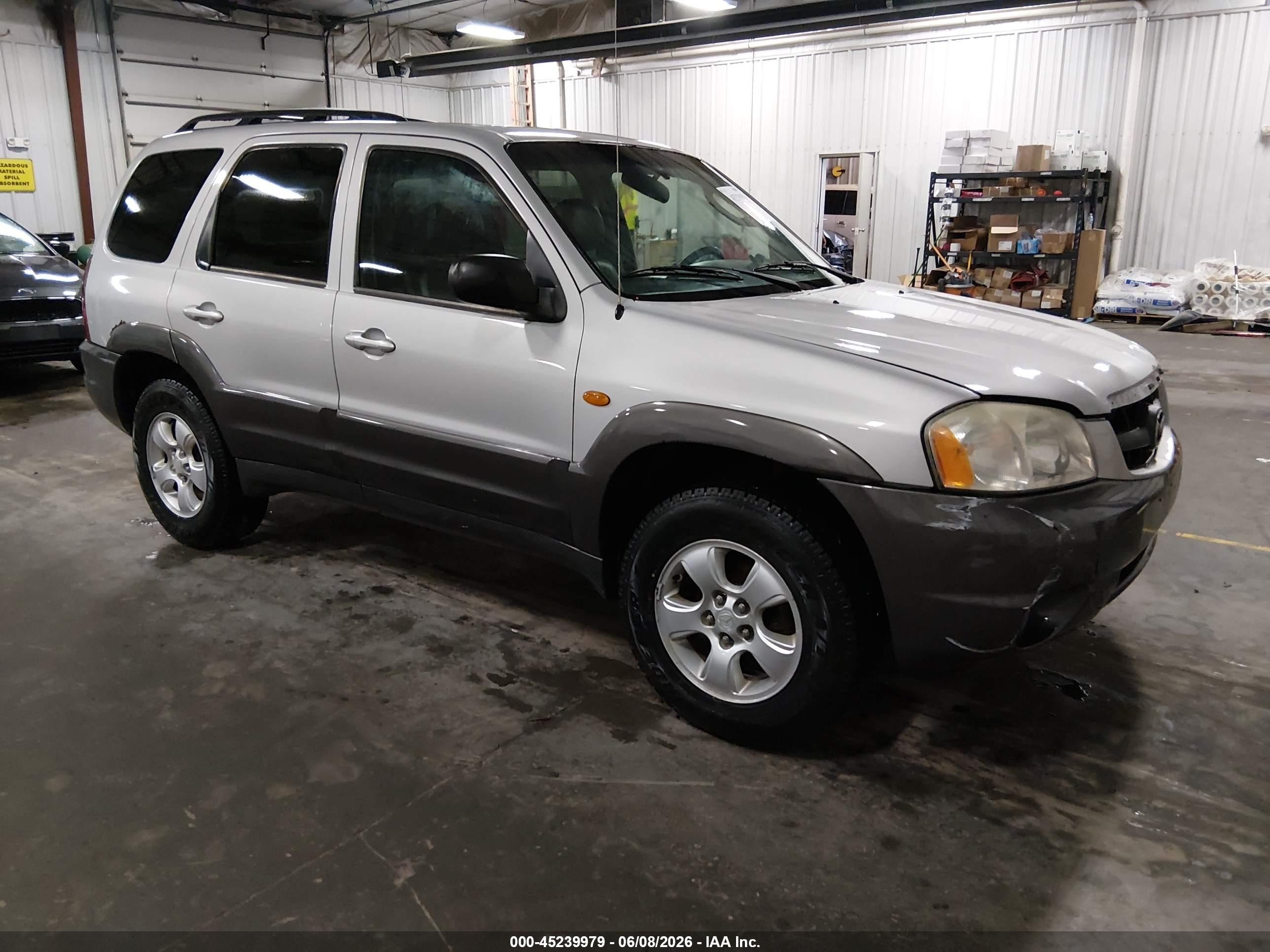 2004 Mazda Tribute ES, VIN 4F2CZ96154KM12738 — Rear end