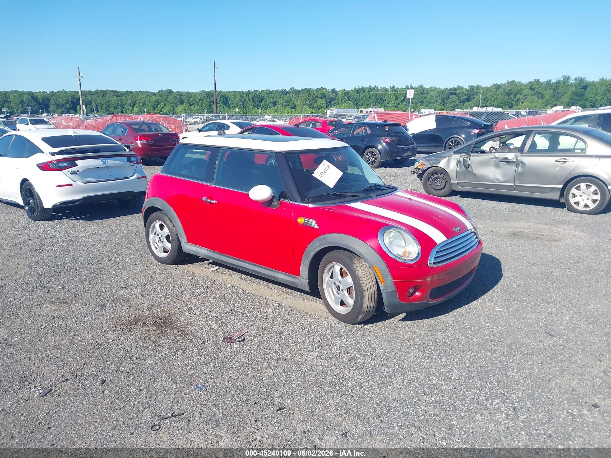 2009 MINI Hardtop, VIN WMWMF33559TW76820 — Обычный износ