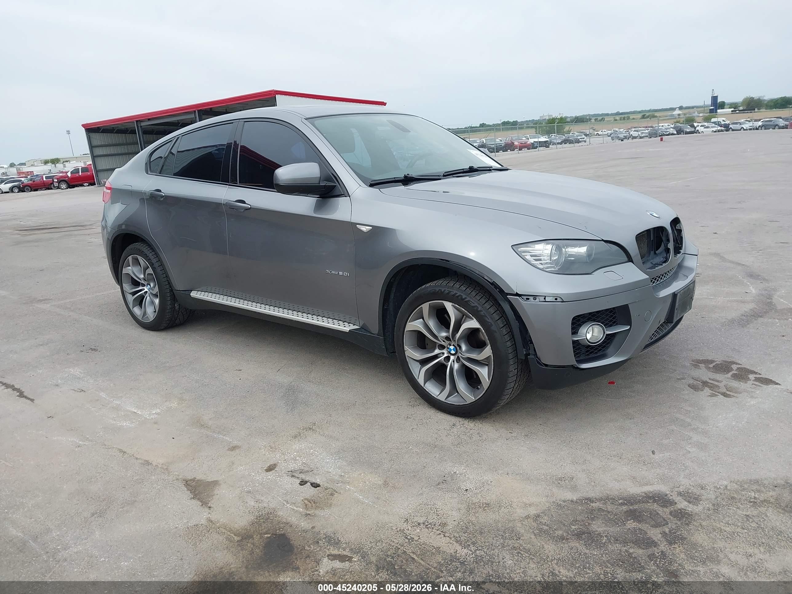 2011 BMW X6 50i, VIN 5UXFG8C5XBLZ96595 — Перед