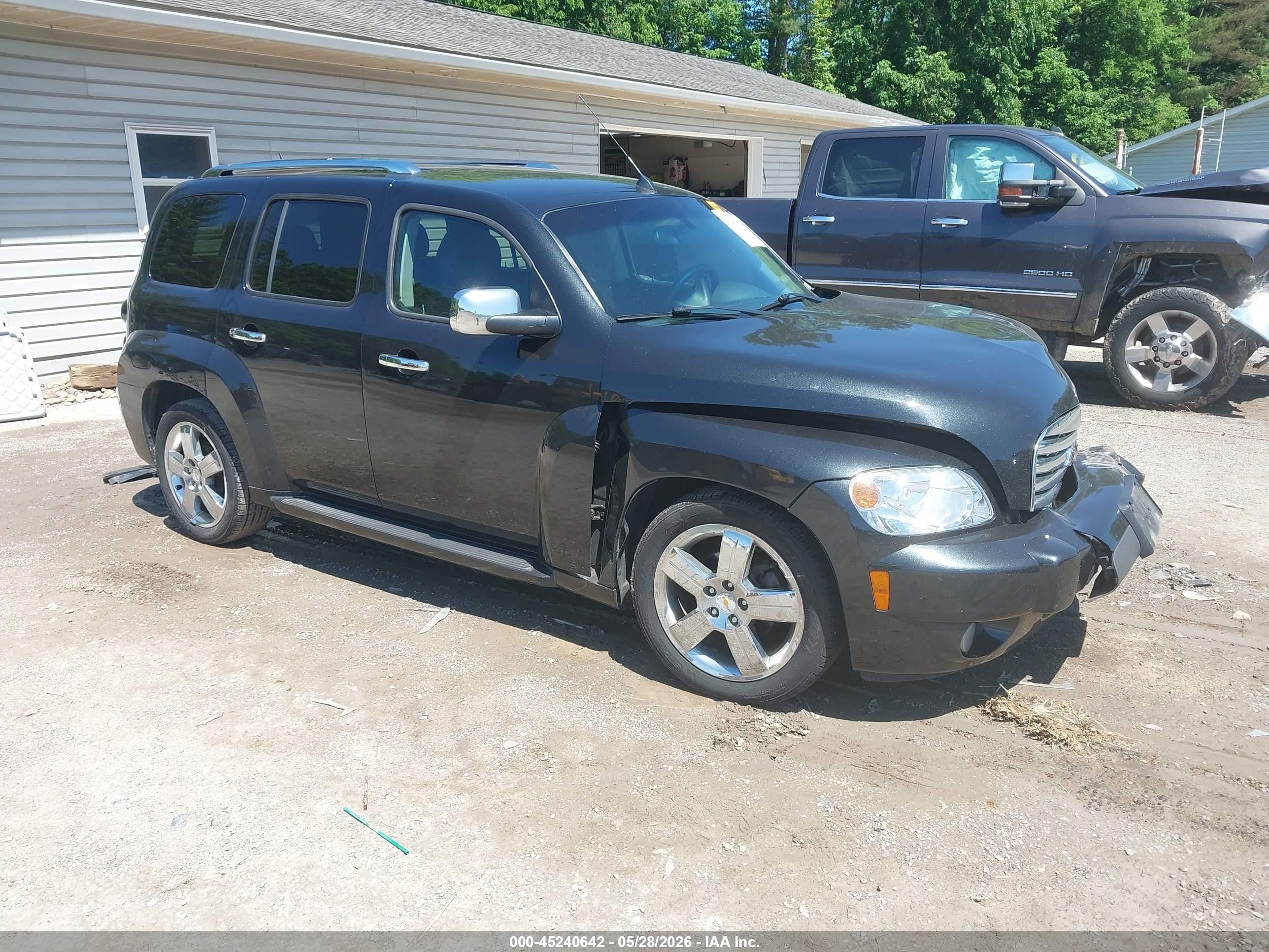 2011 Chevrolet HHR 2LT, VIN 3GNBACFU8BS506485 — Front end