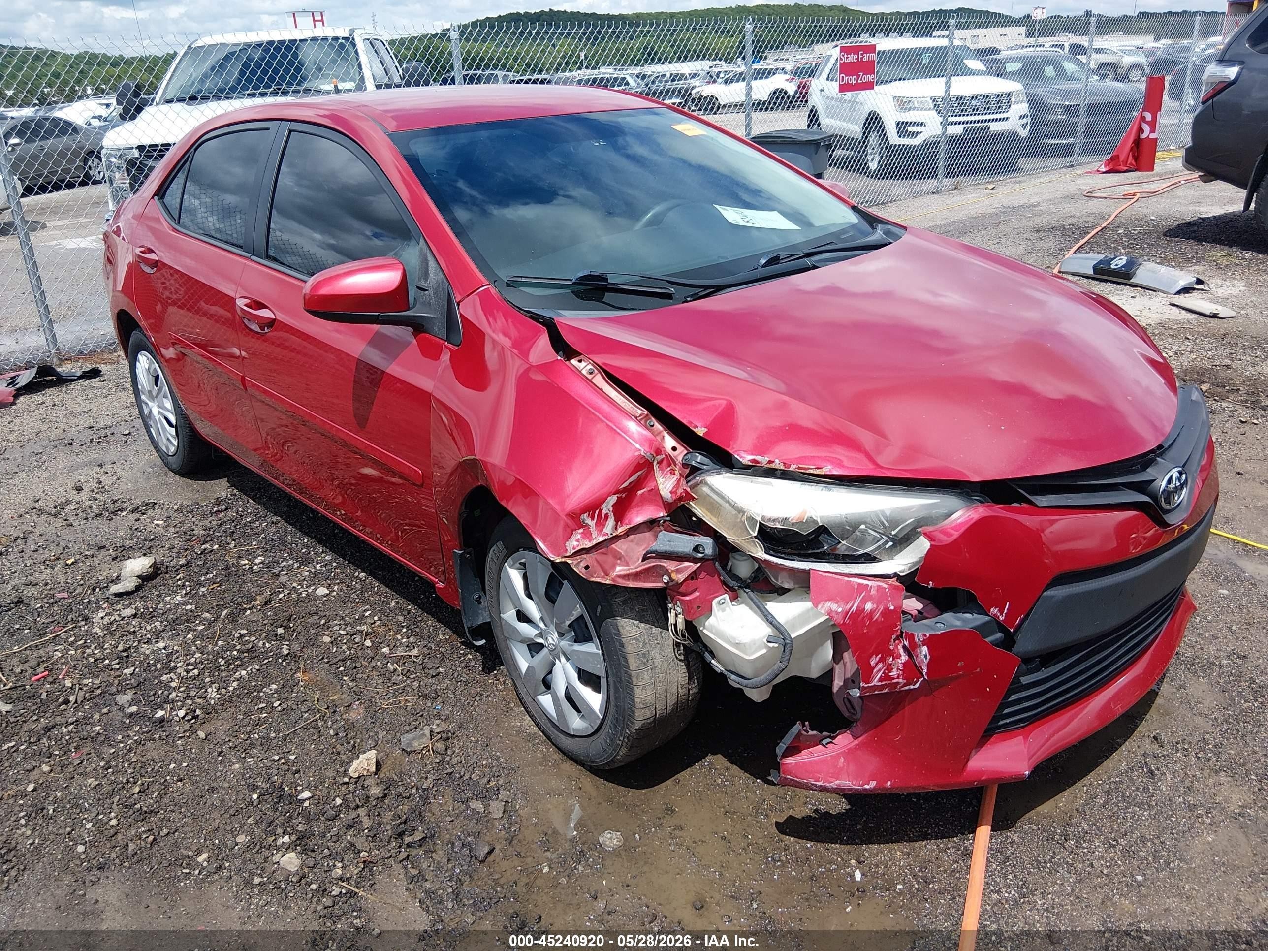 2016 Toyota Corolla S Plus, VIN 5YFBURHE3GP428131 — Front end