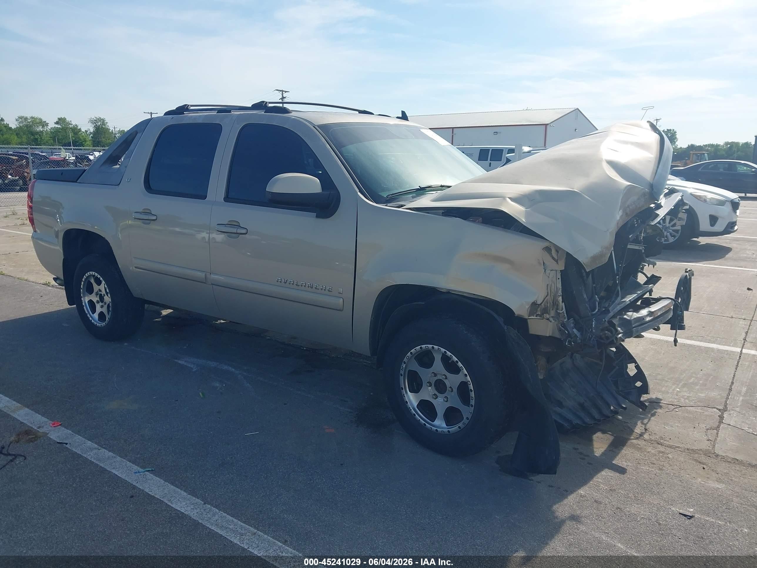 2007 Chevrolet Avalanche 1LT, VIN 3GNFK123X7G187486 — Перед