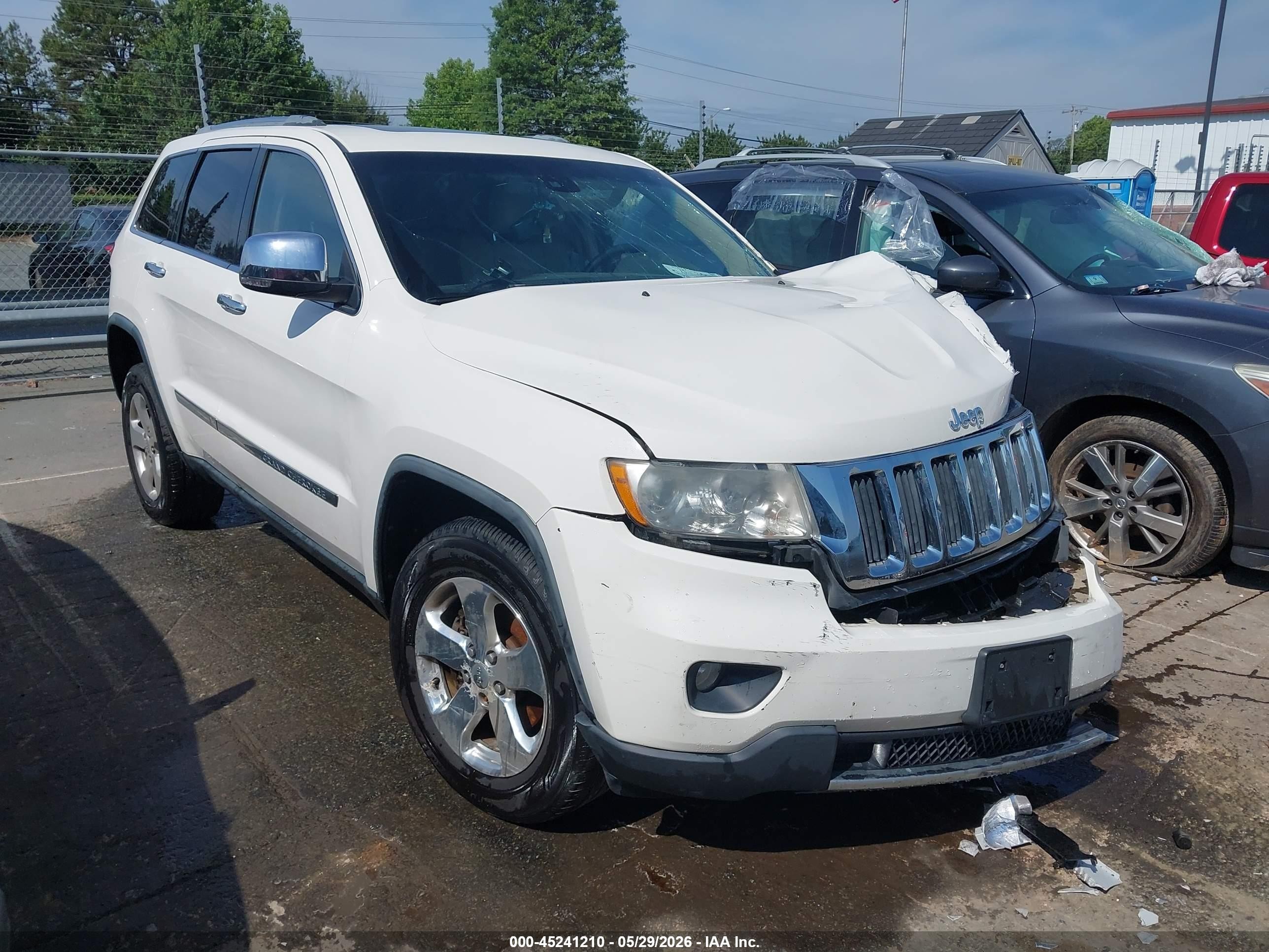 2012 Jeep Grand Cherokee Limited, VIN 1C4RJFBG3CC217899 — Front end