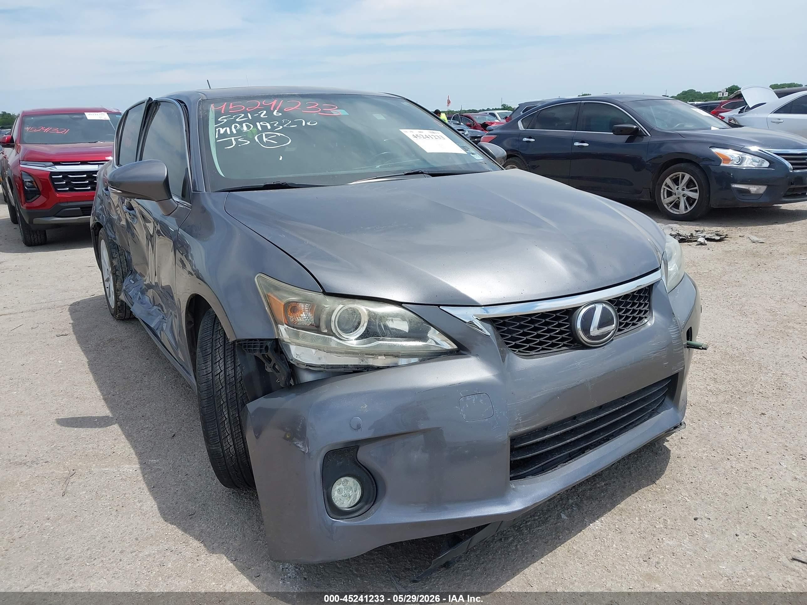 2013 Lexus CT 200h, VIN JTHKD5BH1D2131508 — Side