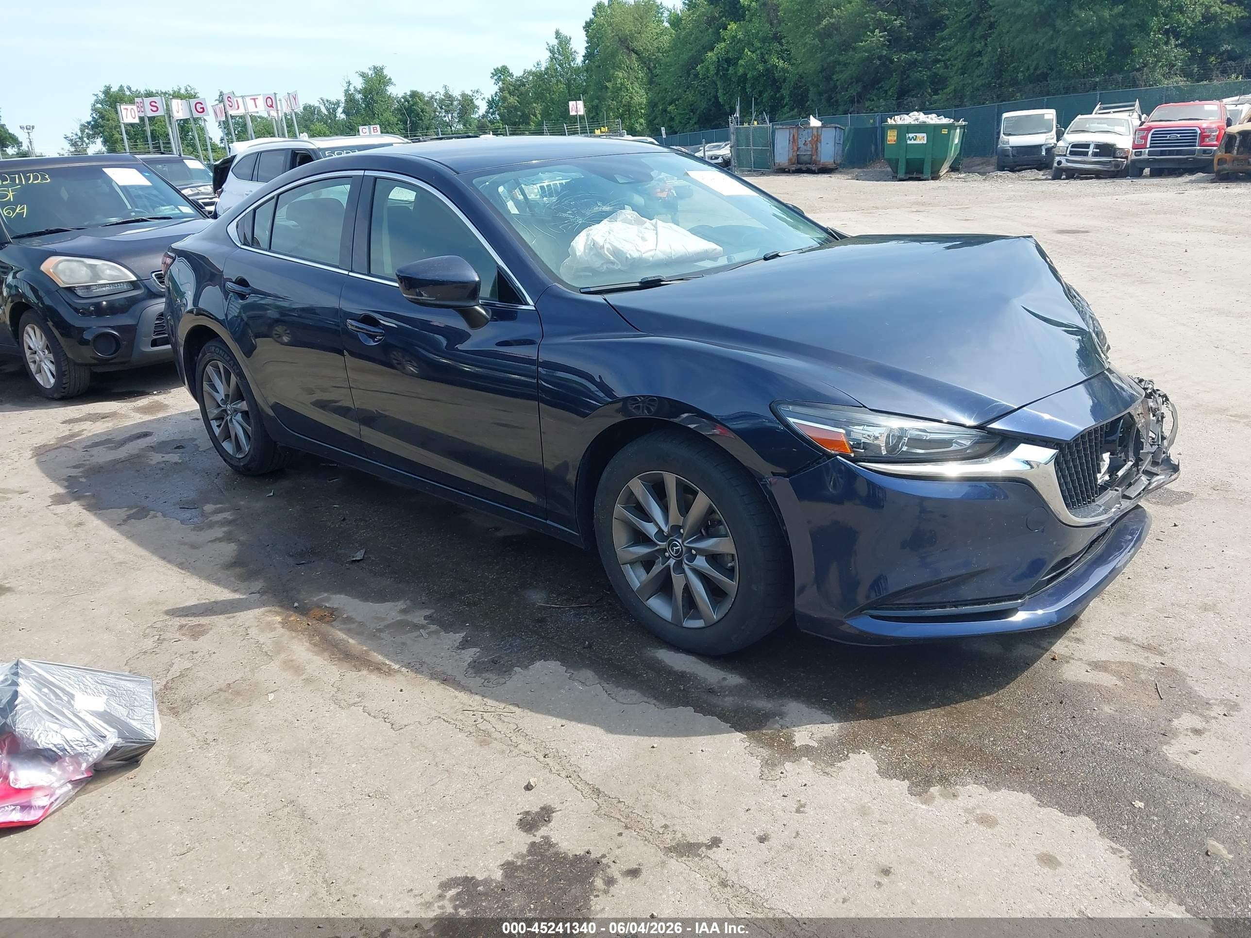 2020 Mazda 6 Sport, VIN JM1GL1UM6L1522560 — Перед