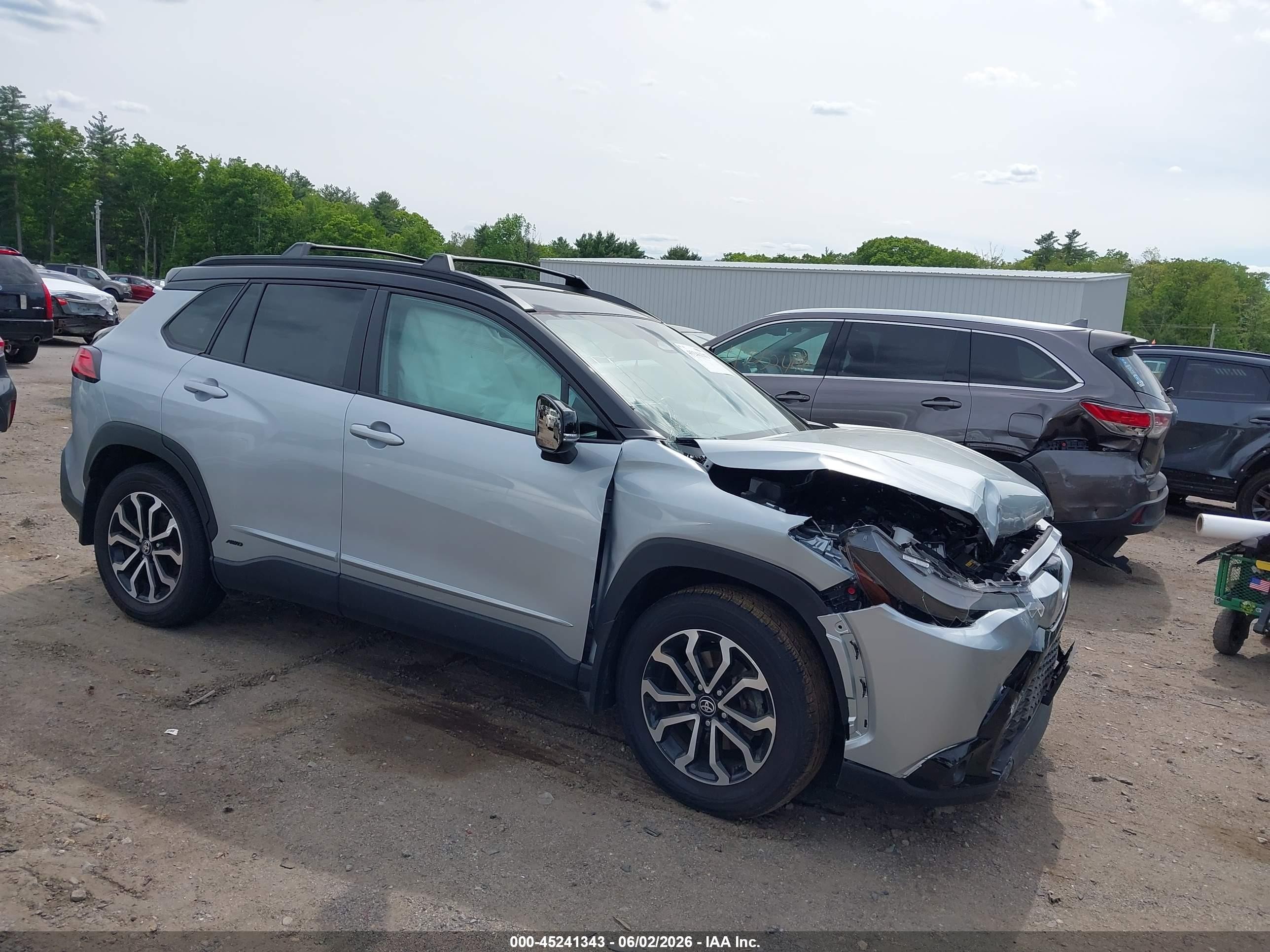 2023 Toyota Corolla Cross Hybrid SE, VIN 7MUFBABG2PV009946 — Front end