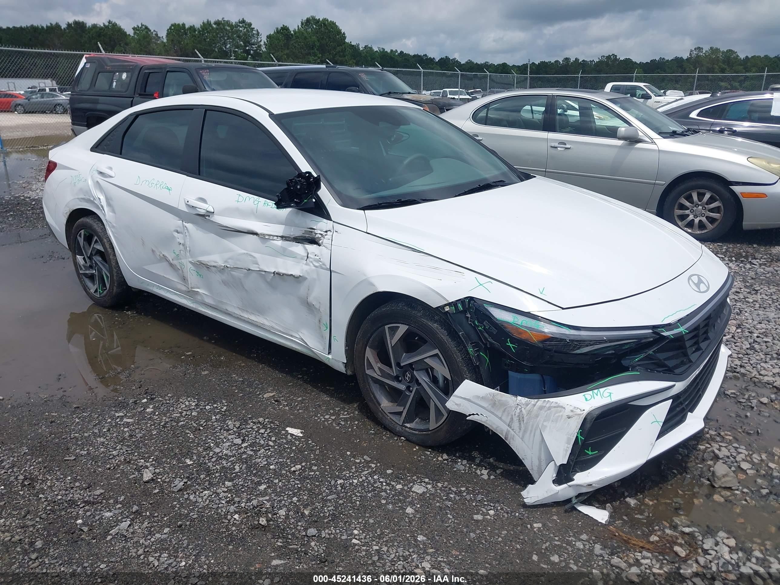 2025 Hyundai Elantra SEL Sport, VIN KMHLM4DG1SU091240 — Side