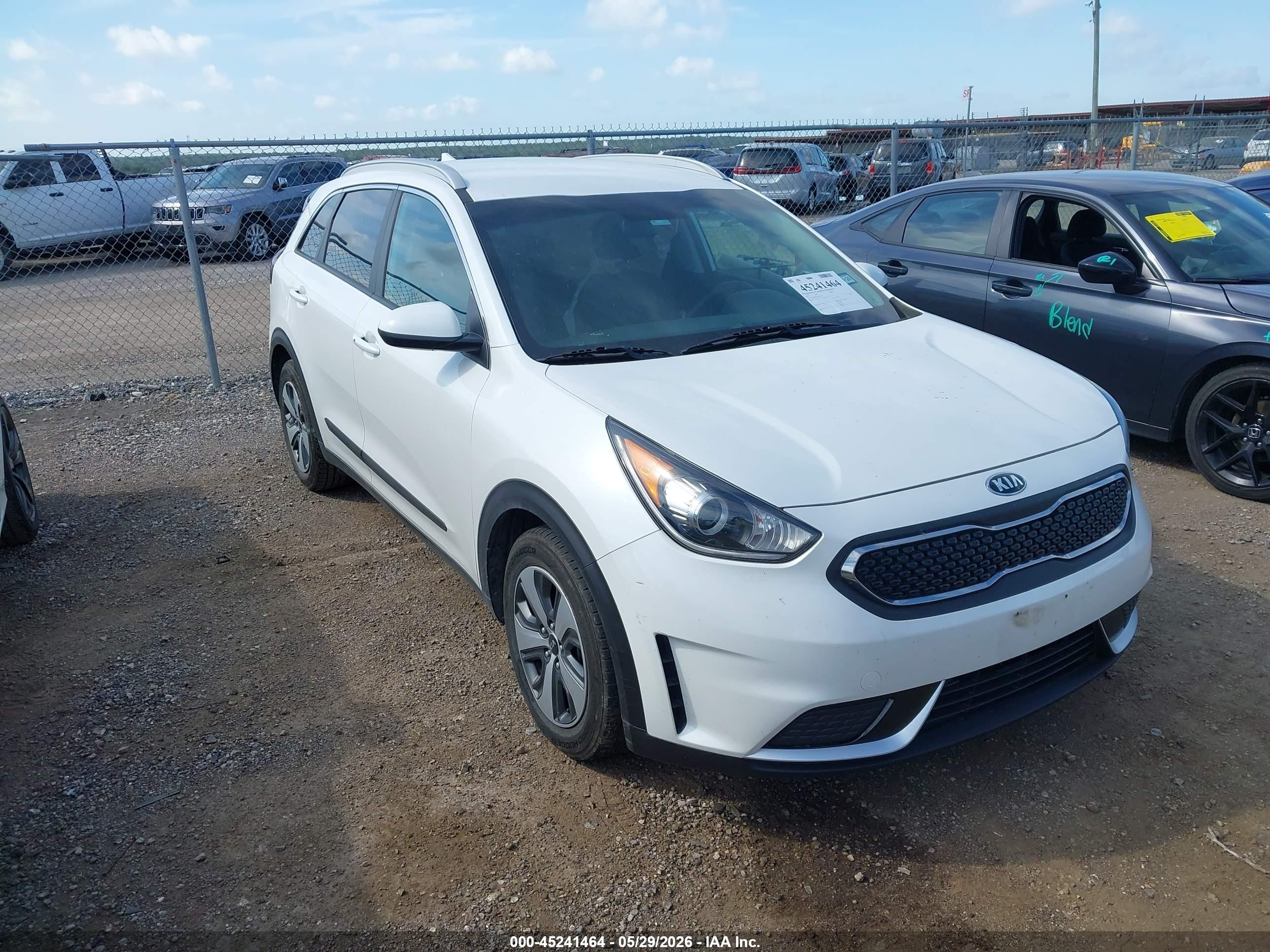 2019 Kia Niro LX, VIN KNDCB3LC2K5307318 — Side