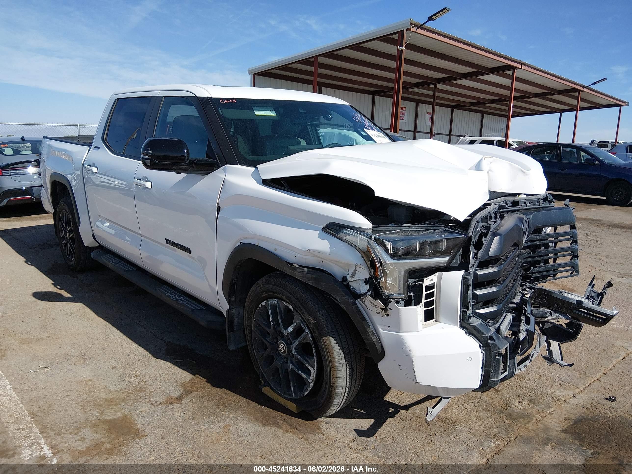 2025 Toyota Tundra Limited, VIN 5TFWA5DB3SX292463 — Front end
