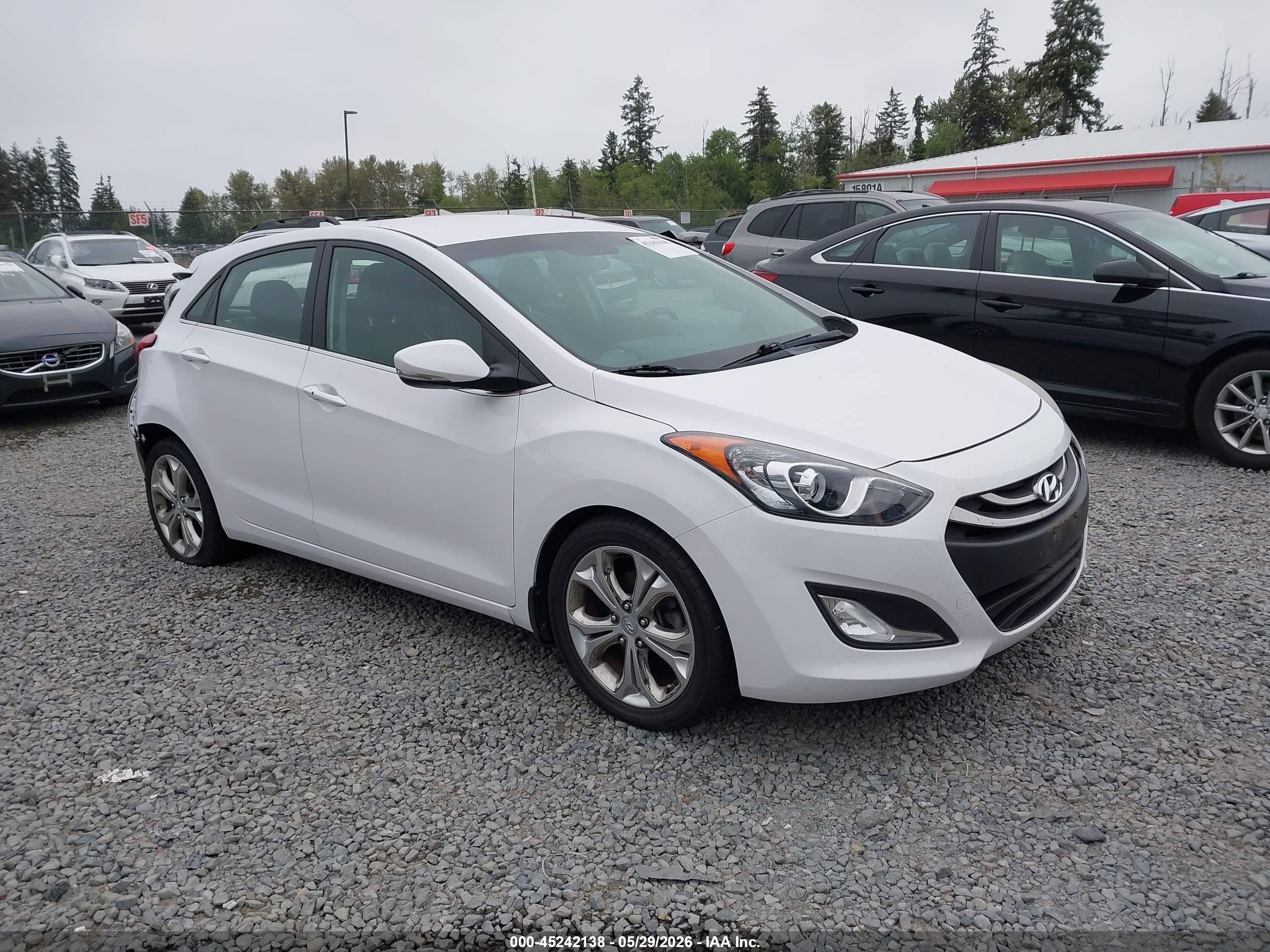 2015 Hyundai Elantra, VIN KMHD35LH4FU236249 — Rear end