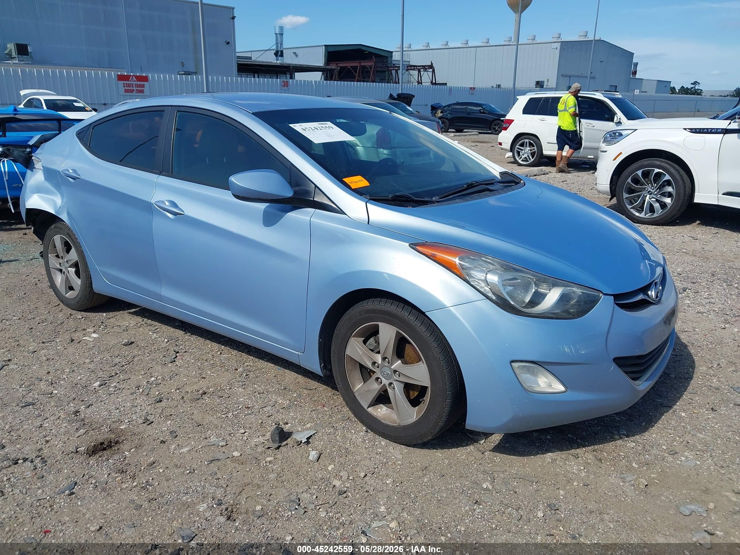 2012 Hyundai Elantra GLS, VIN KMHDH4AE6CU376772 — Rear end