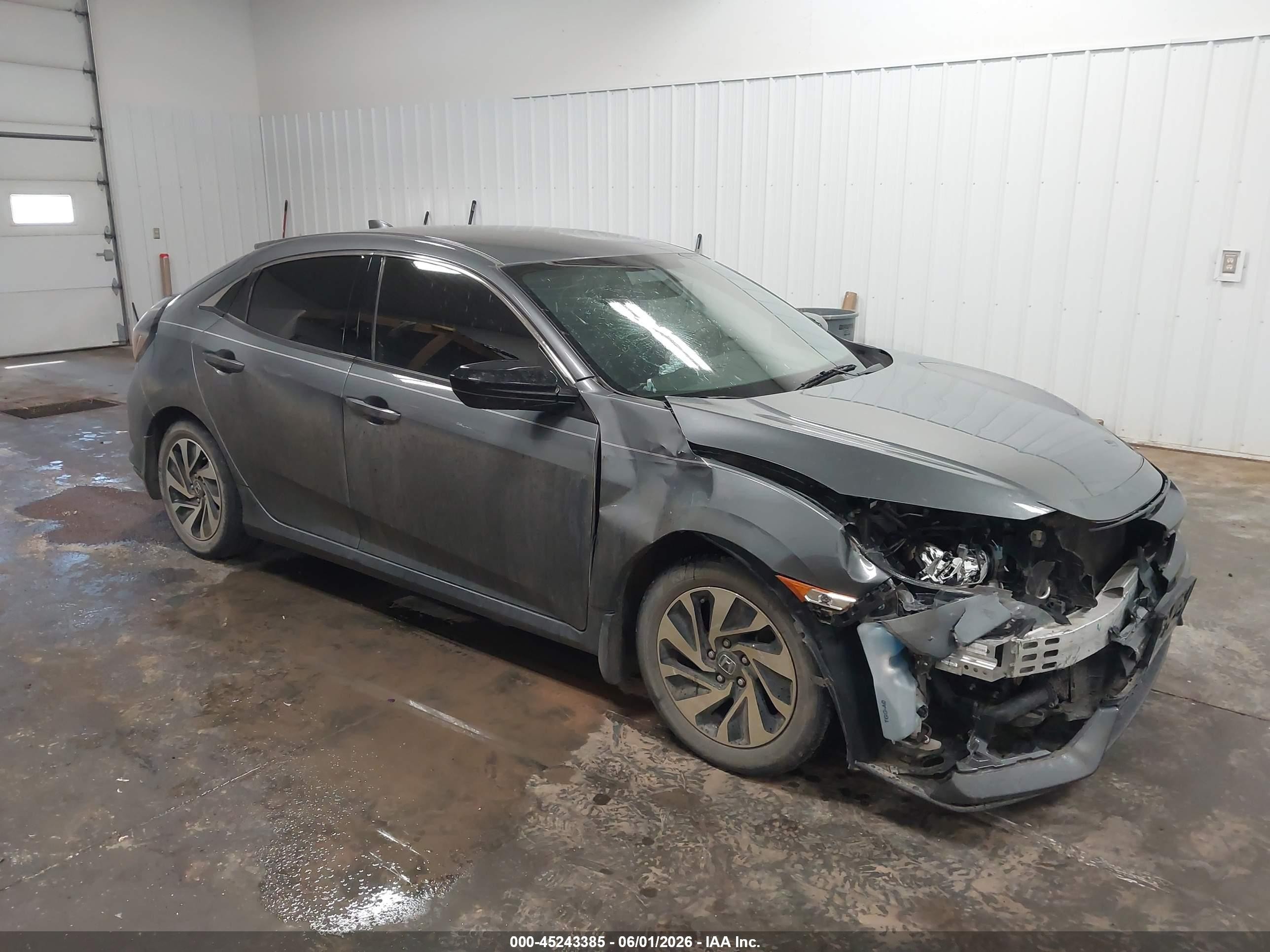 2017 Honda Civic LX, VIN SHHFK7G23HU216635 — Перед