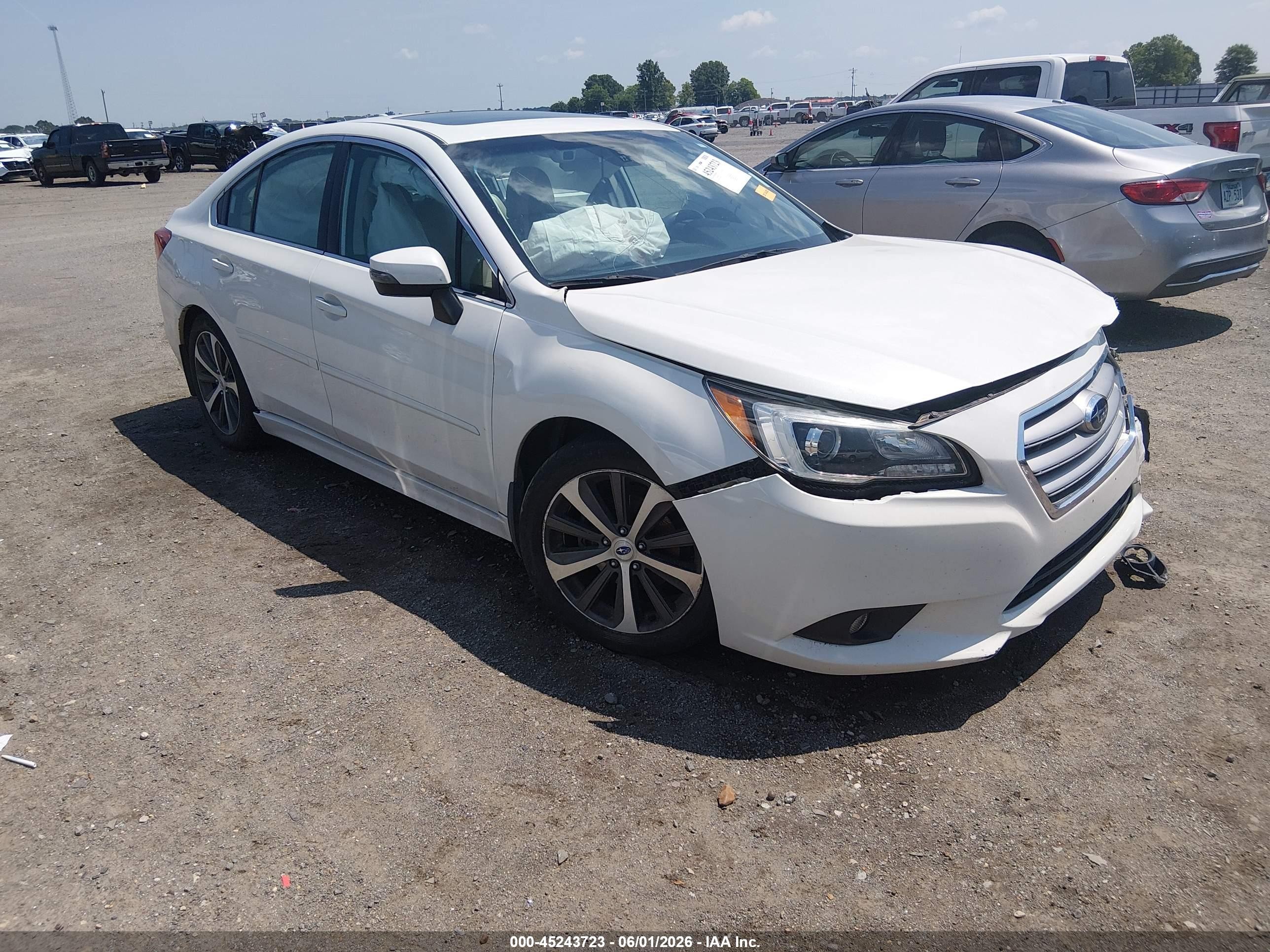 2017 Subaru Legacy Limited, VIN 4S3BNAN6XH3010381 — Front end