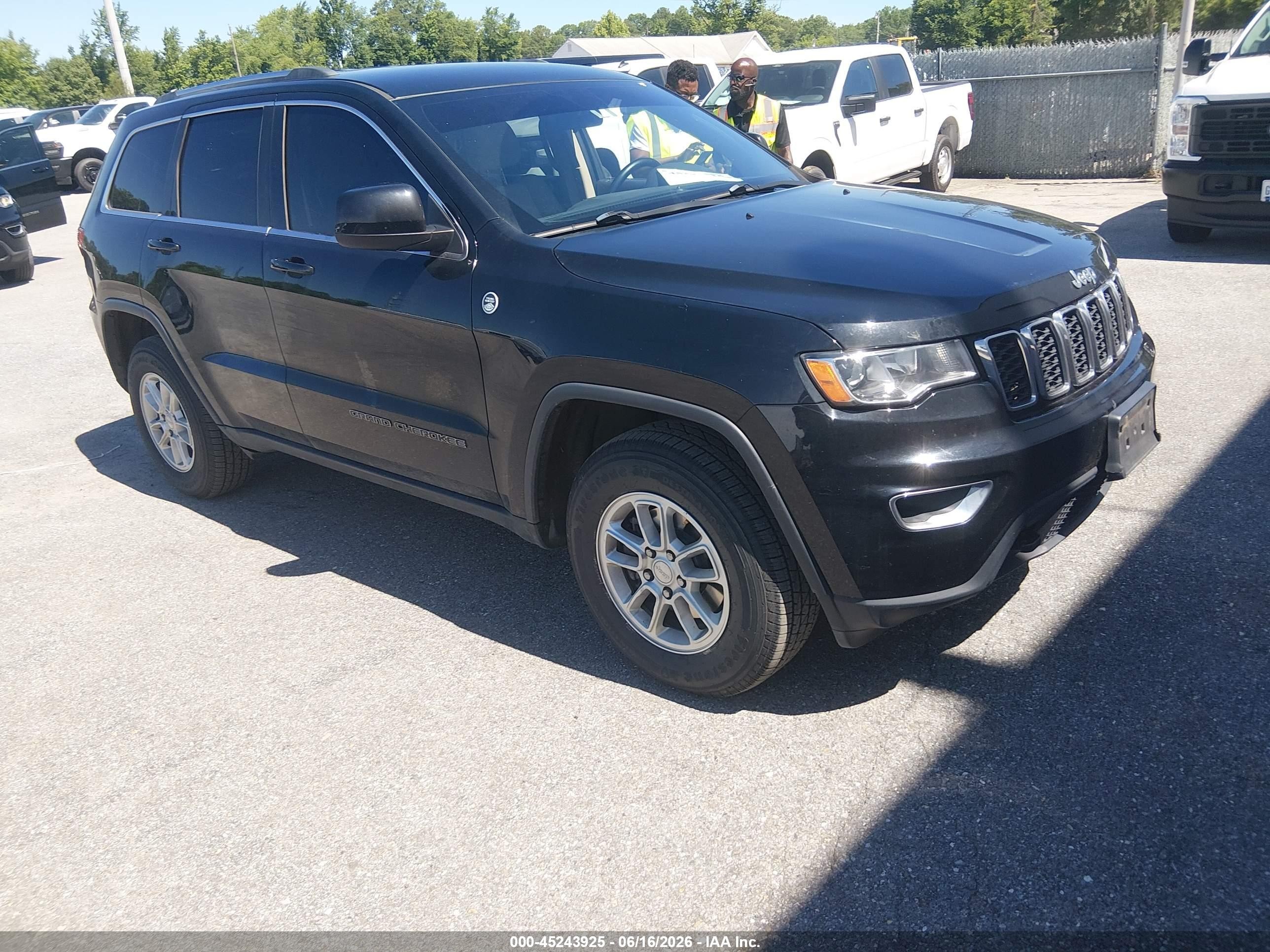 2019 Jeep Grand Cherokee Altitude, VIN 1C4RJFAG8KC754235 — Normal wear