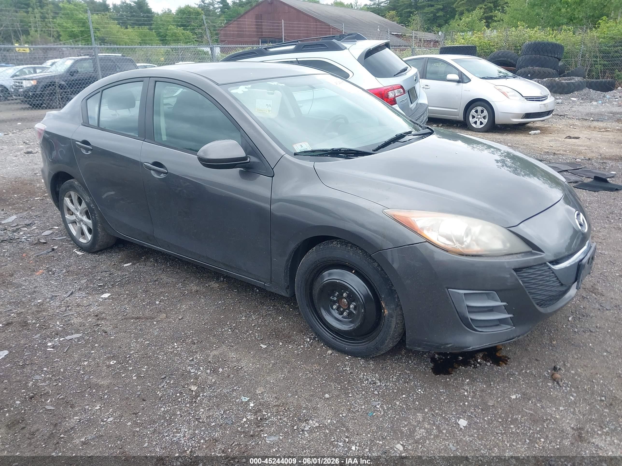 2010 Mazda 3 i Touring, VIN JM1BL1SG5A1217572 — Front end