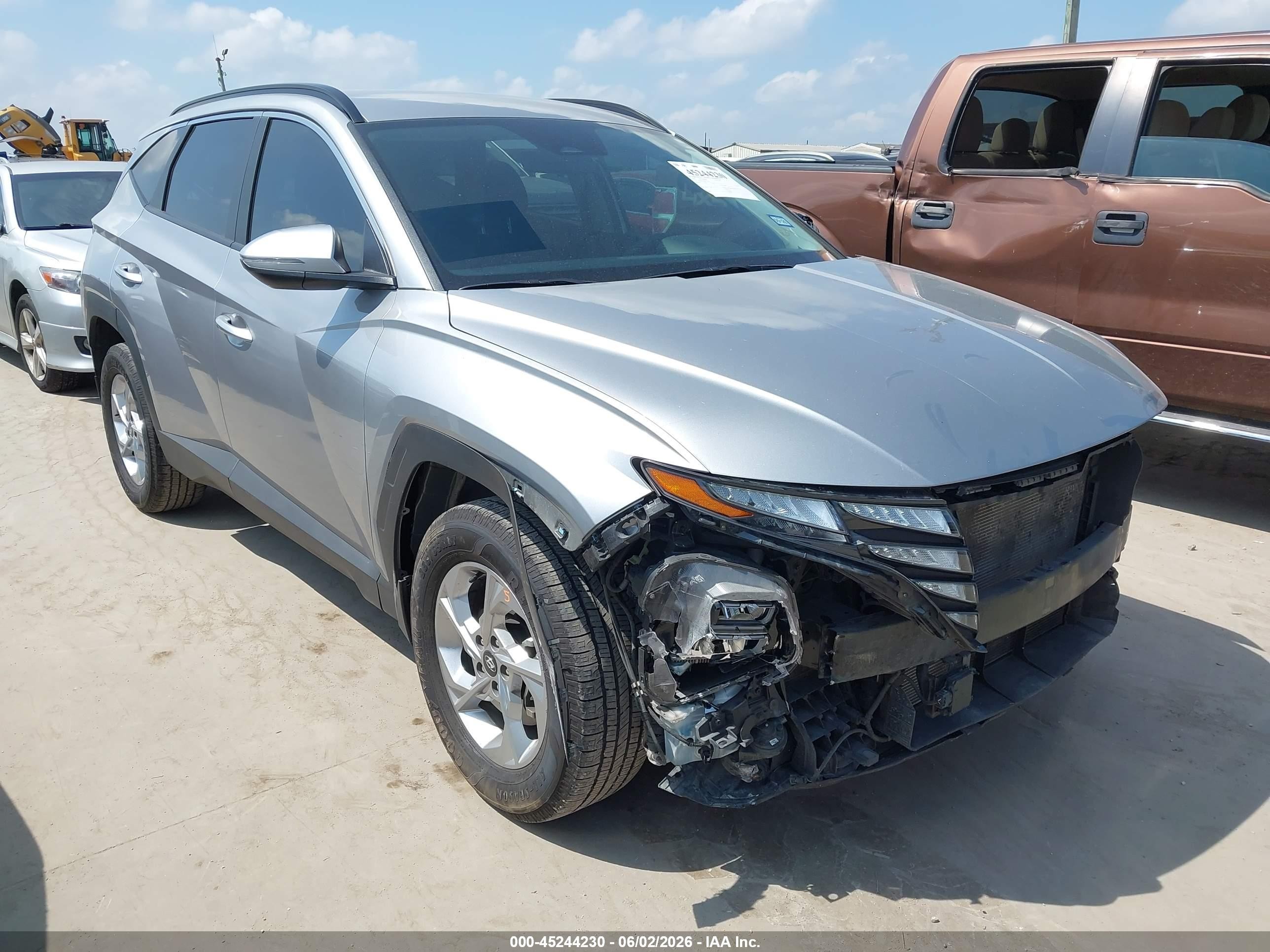2022 Hyundai Tucson SEL, VIN 5NMJBCAE8NH131436 — Front end