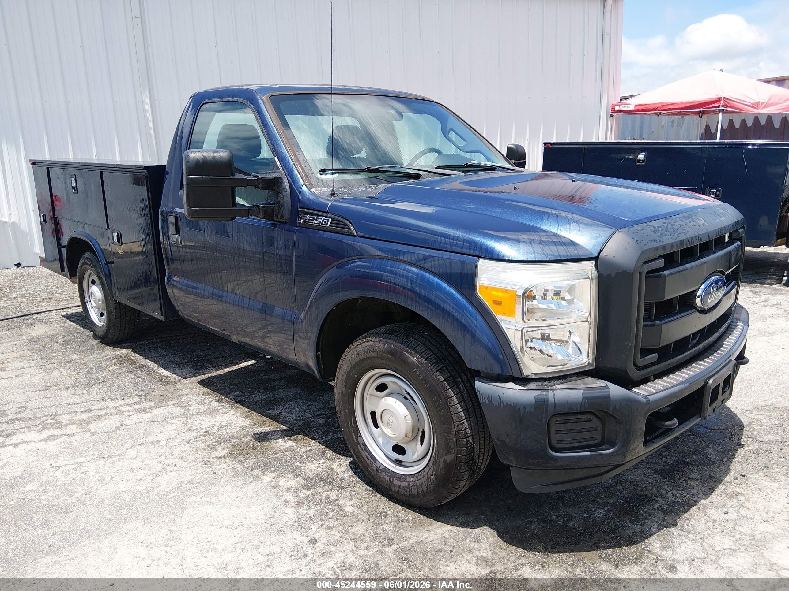 2016 Ford F-250 XL, VIN 1FDBF2A61GED02430 — Side