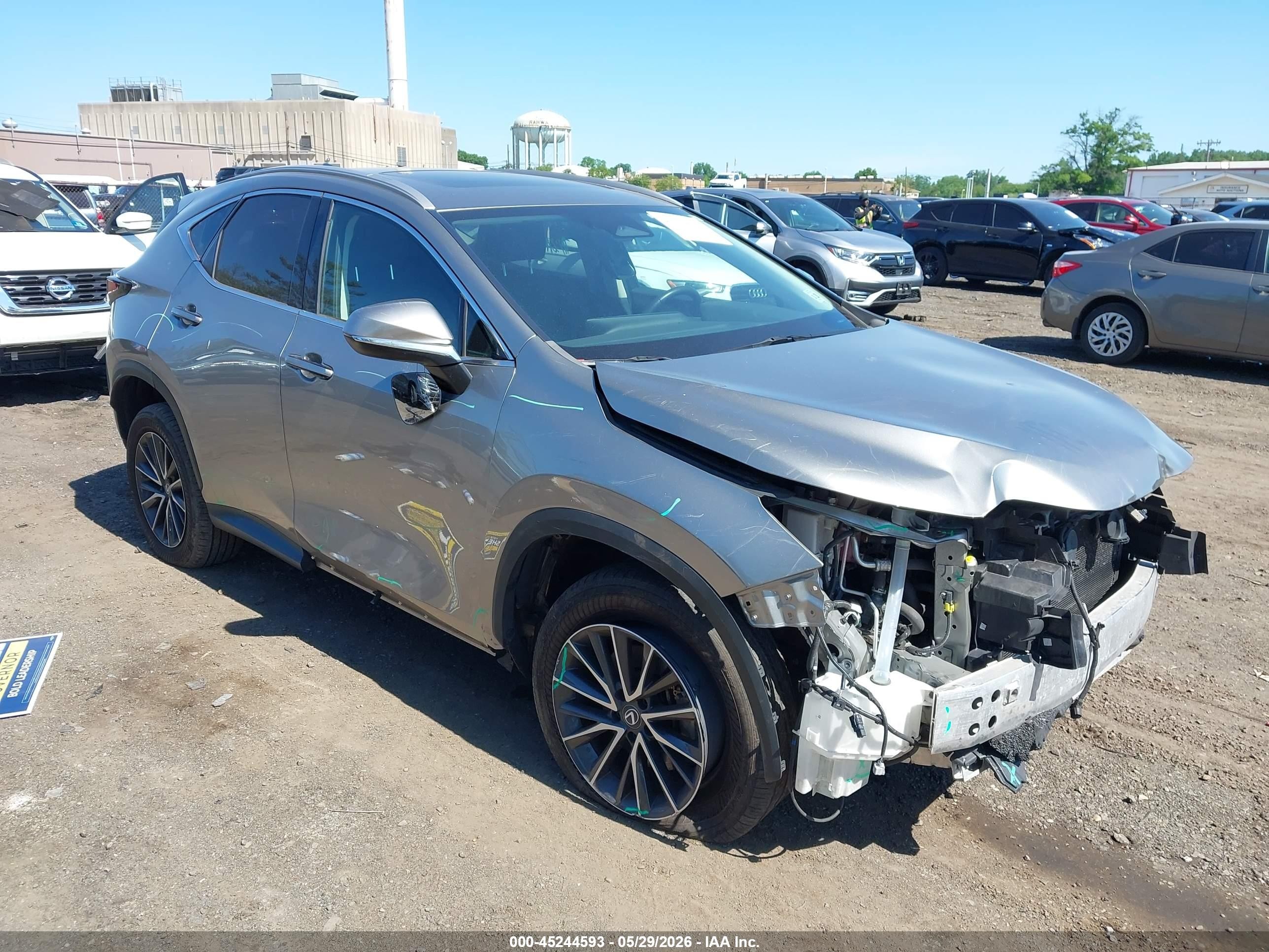 2023 Lexus NX 350 Premium, VIN 2T2GGCEZ9PC019001 — Перед