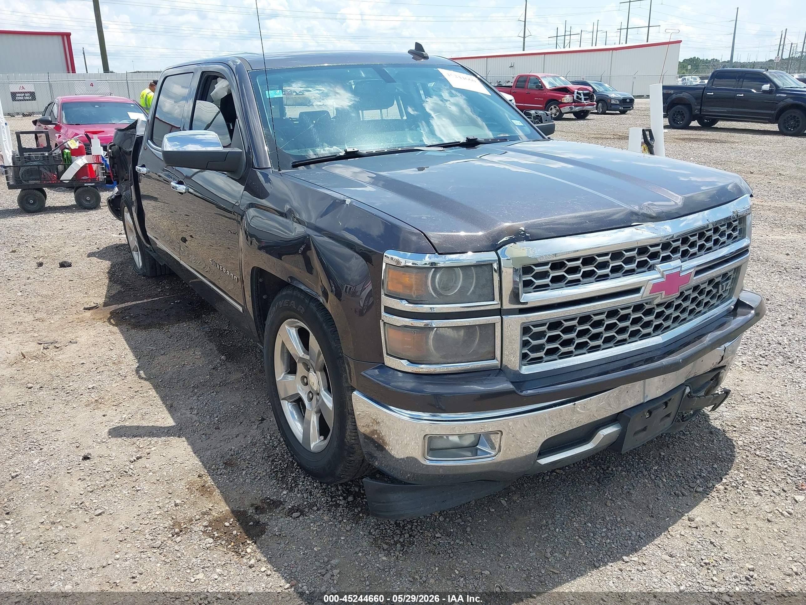 2015 Chevrolet Silverado 1500 LTZ, VIN 3GCPCSEC2FG178694 — Side