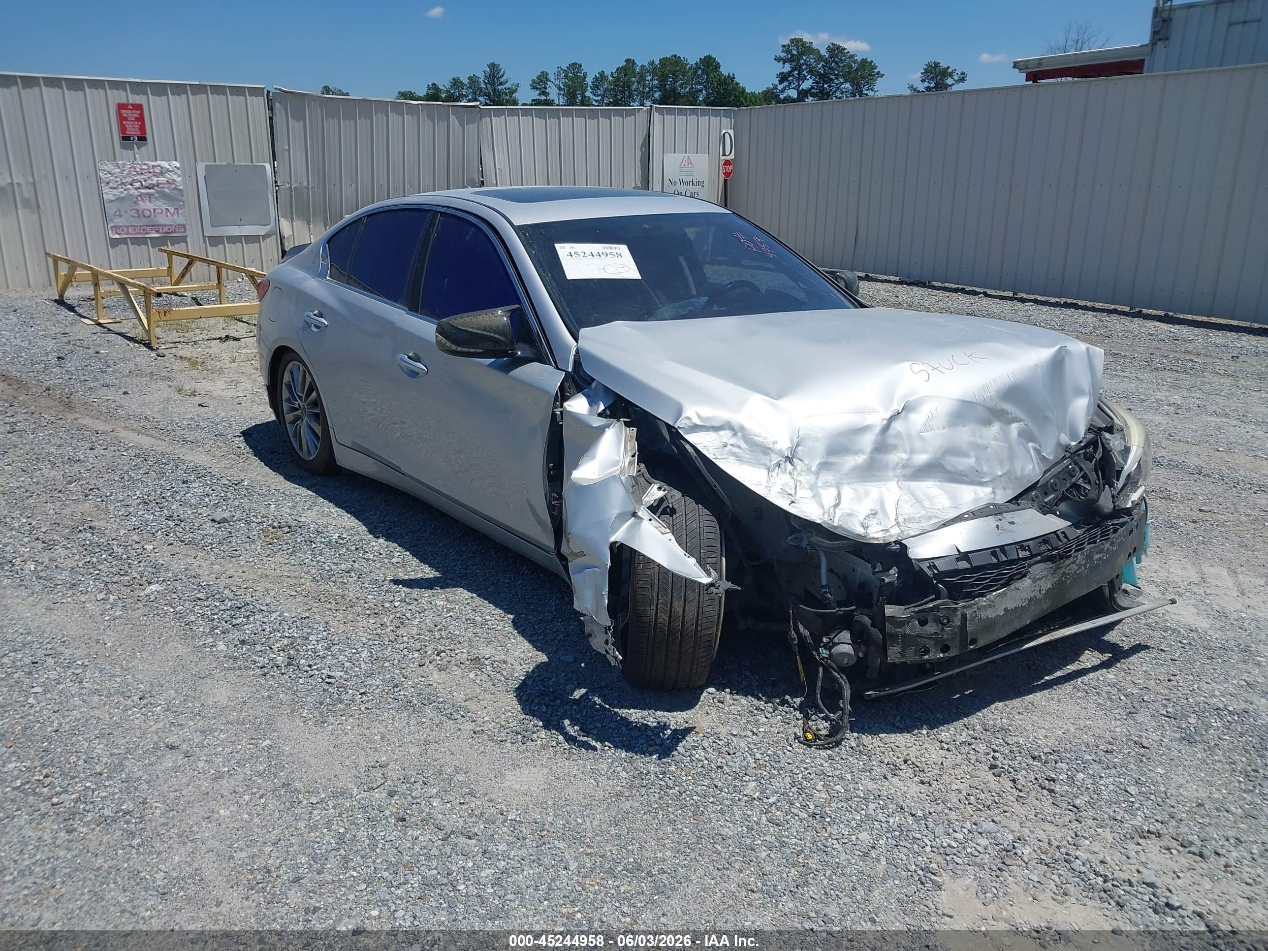 2018 Infiniti Q50 Sport, VIN JN1EV7AP9JM365320 — Front end