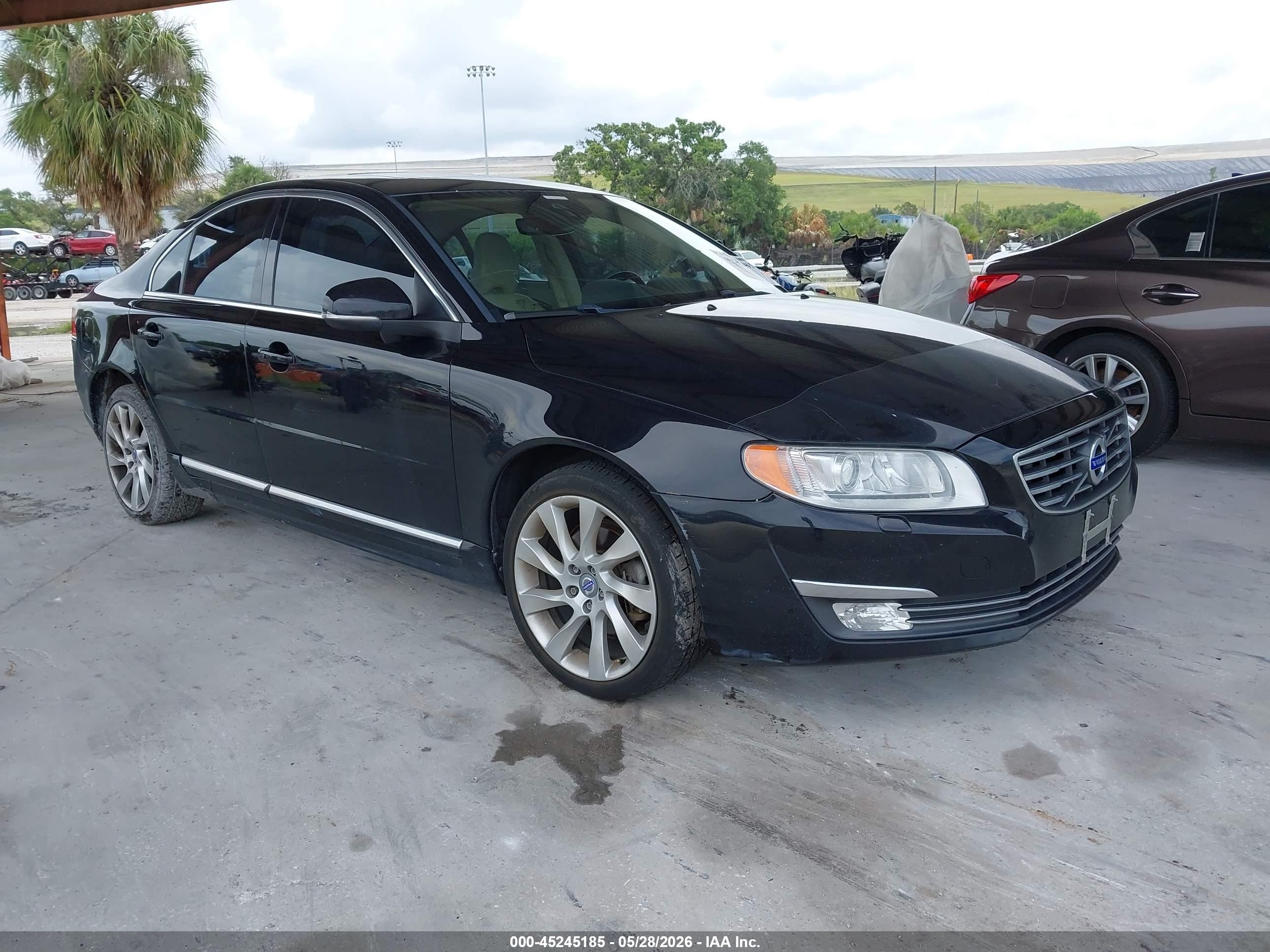 2015 Volvo S80, VIN YV1902MKXF1190367 — Normal wear