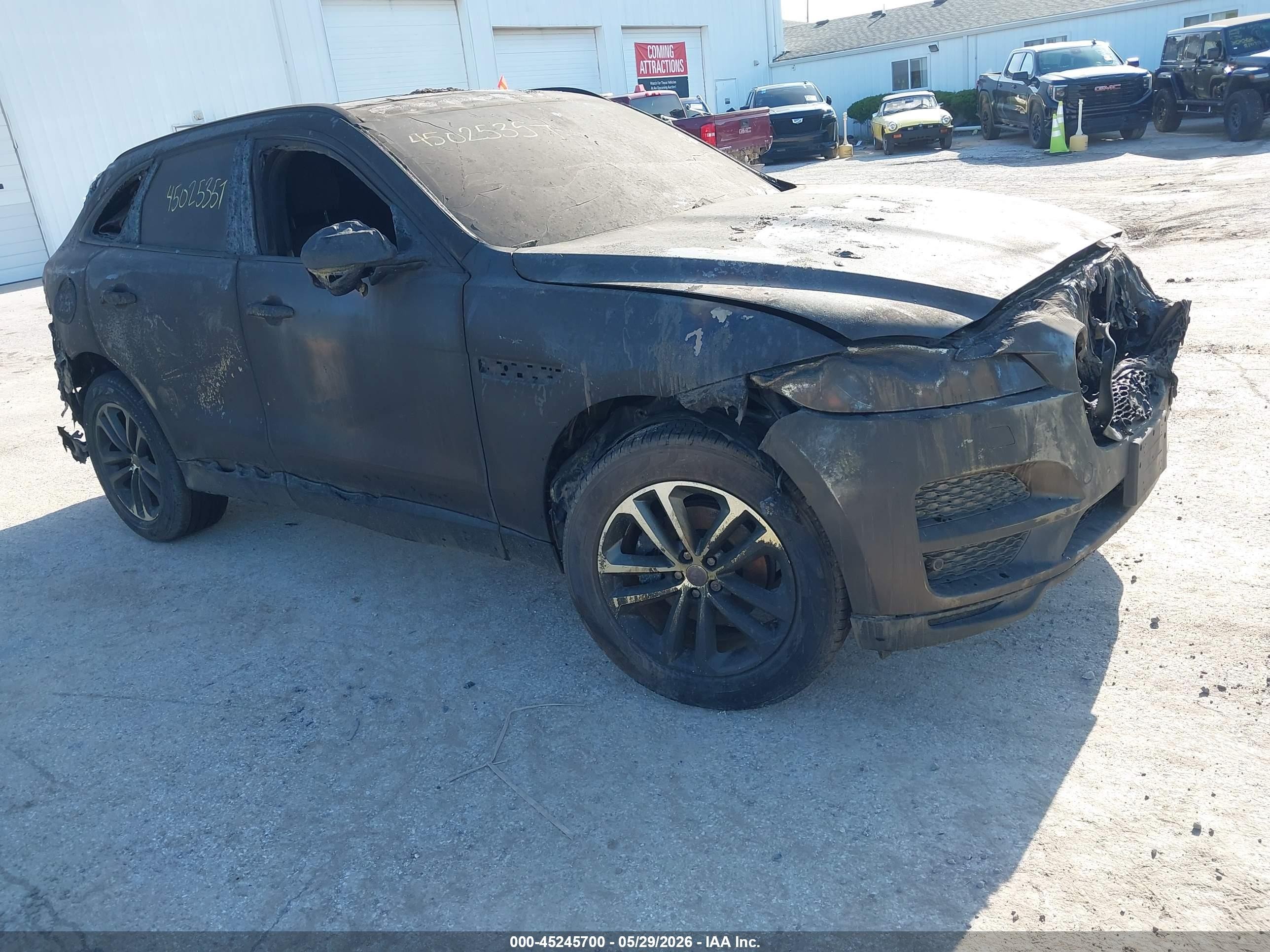 2018 Jaguar F-Pace 20d Premium, VIN SADCJ2FNXJA257790 — Пожар