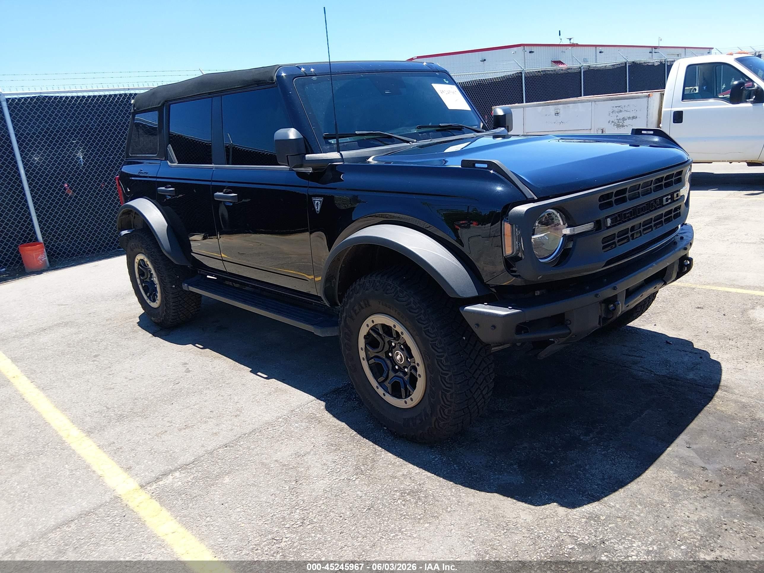 2021 Ford Bronco, VIN 1FMDE5DH5MLA96840 — Front end