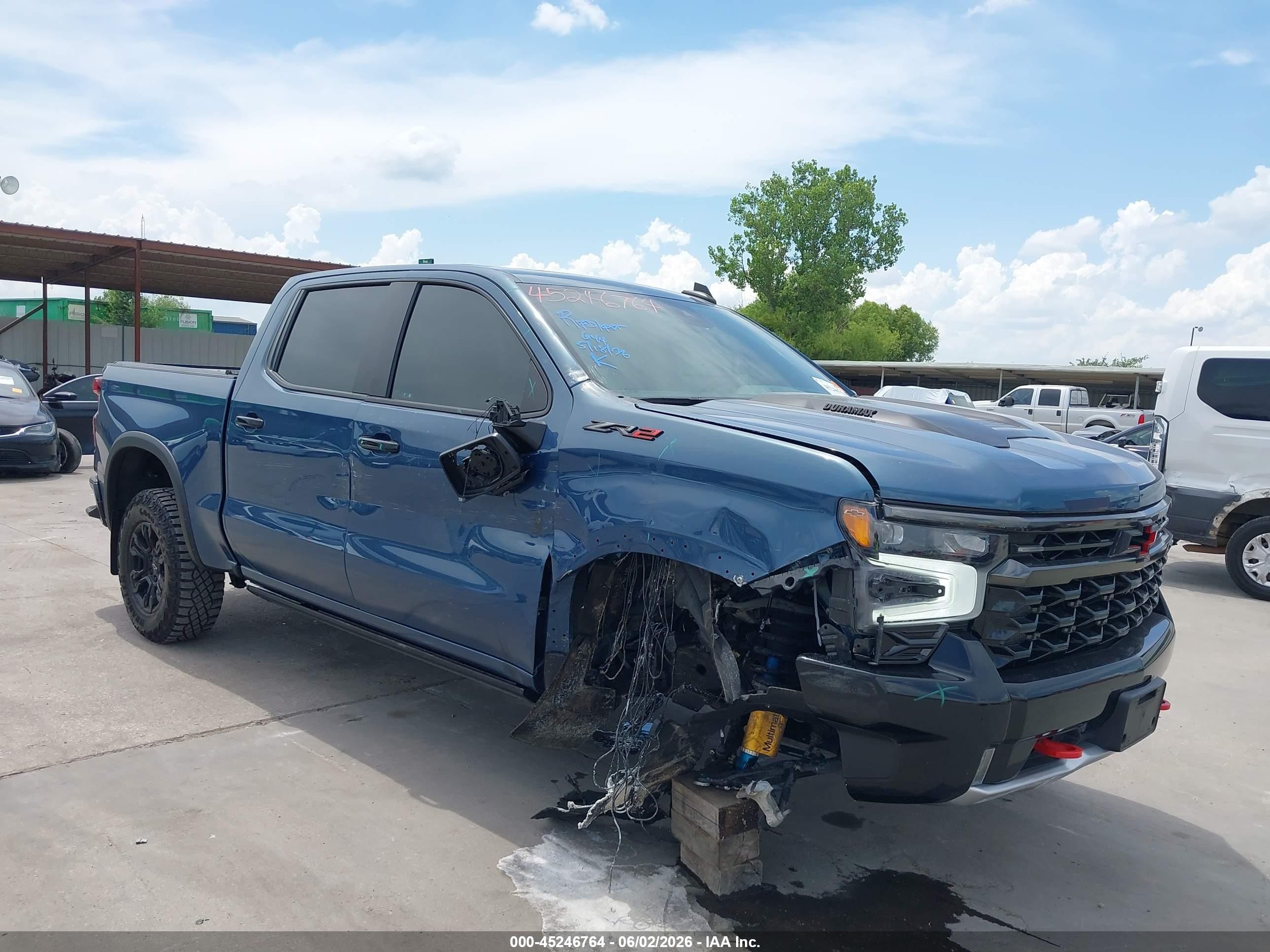 2024 Chevrolet Silverado 1500 ZR2, VIN 3GCUDHE88RG261002 — Side