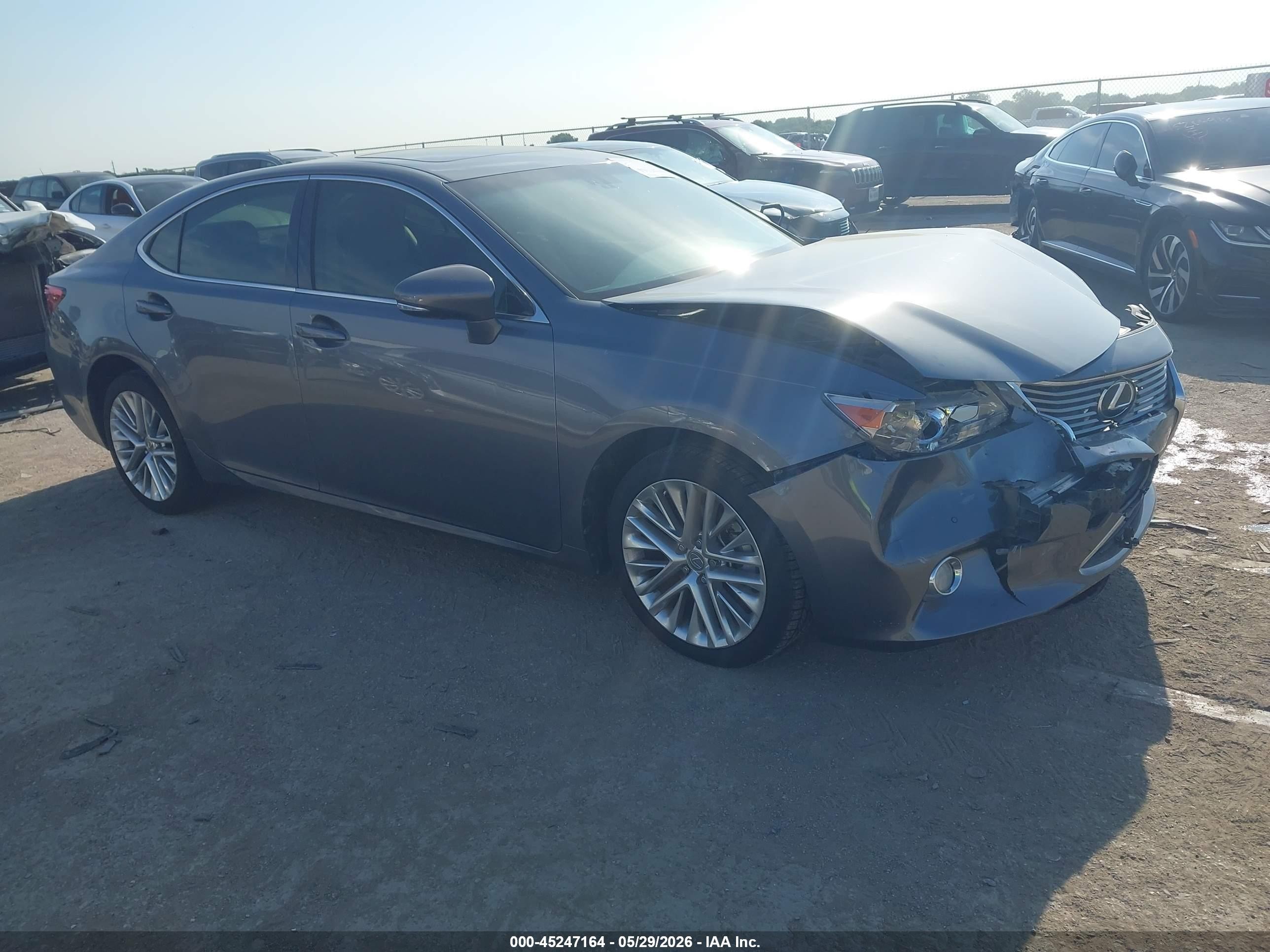 2013 Lexus ES 250, VIN JTHBK1GG2D2061936 — Front end