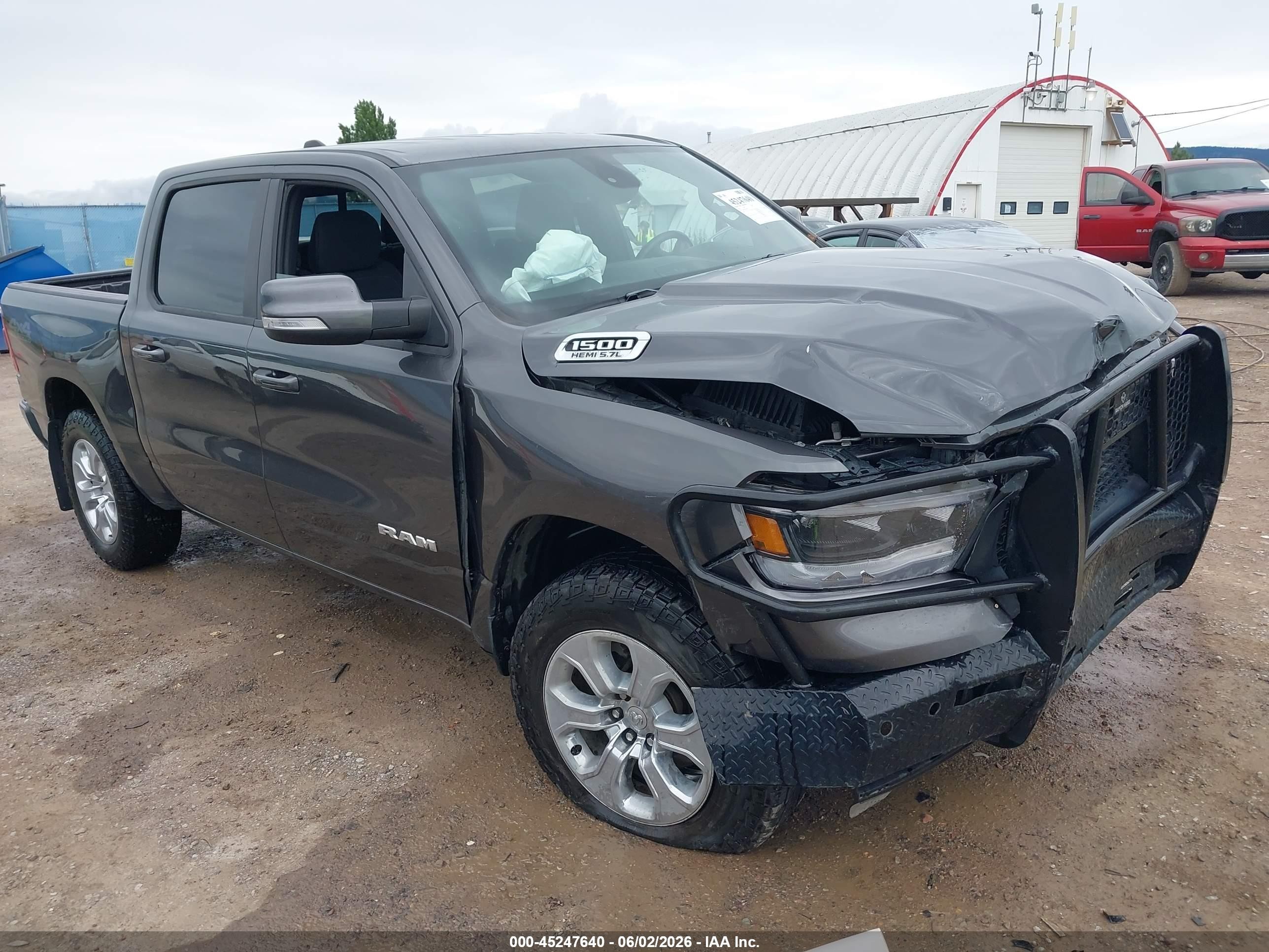 2020 Ram 1500 Big Horn, VIN 1C6SRFFT5LN143673 — Front end