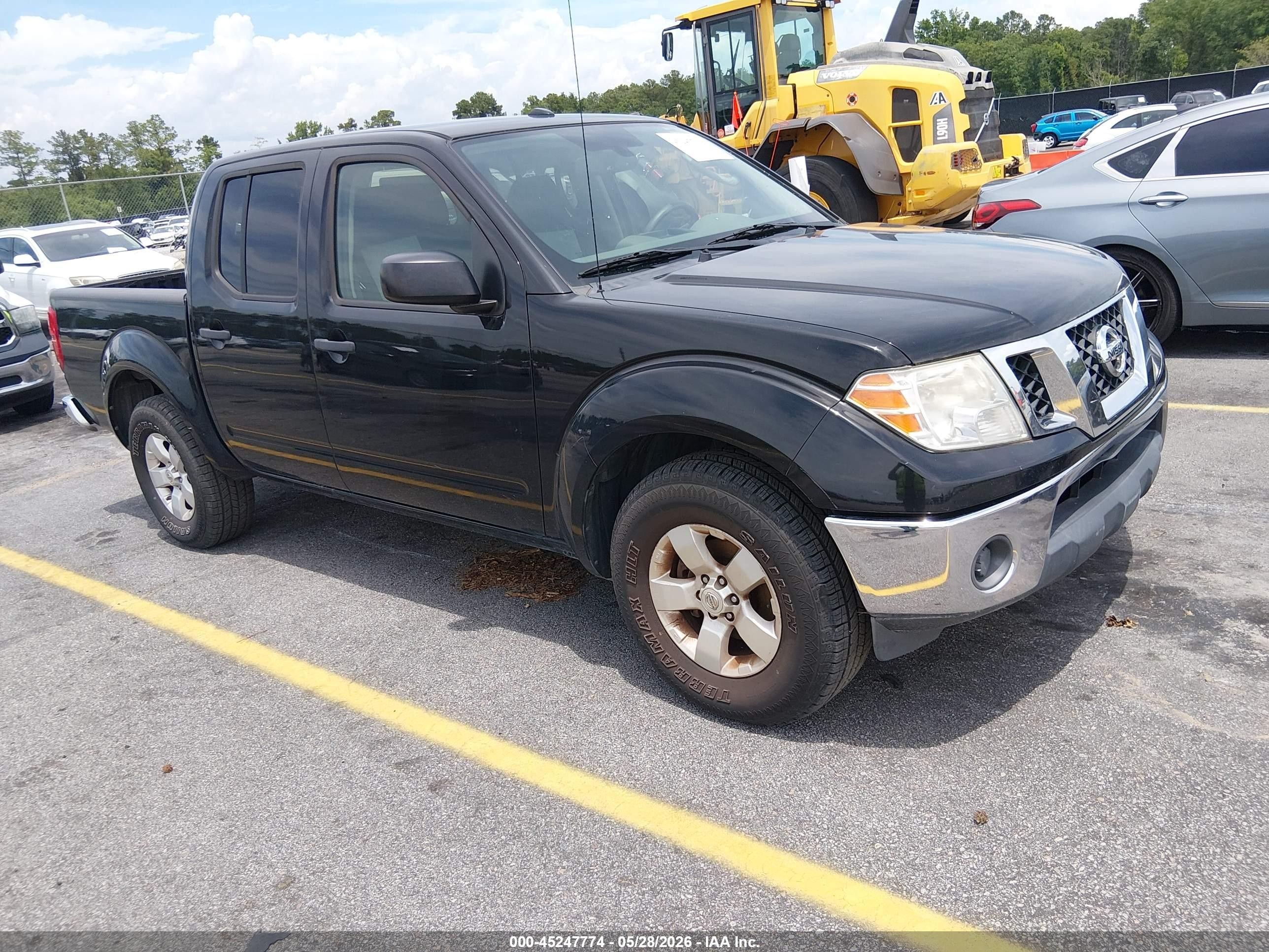 2011 Nissan Frontier SV, VIN 1N6AD0ER5BC405463 — Front end