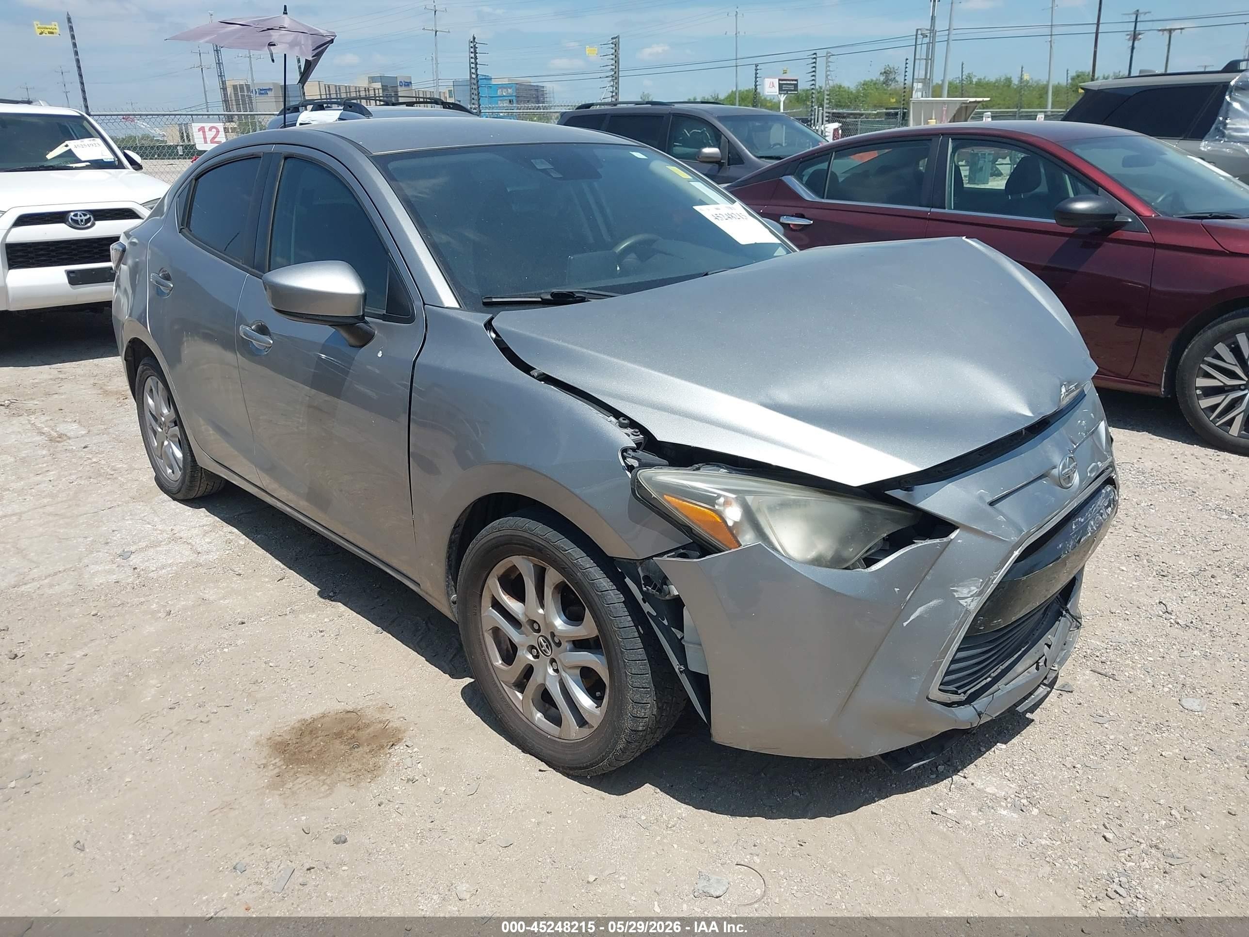 2016 Scion iA, VIN 3MYDLBZV8GY138910 — Front end