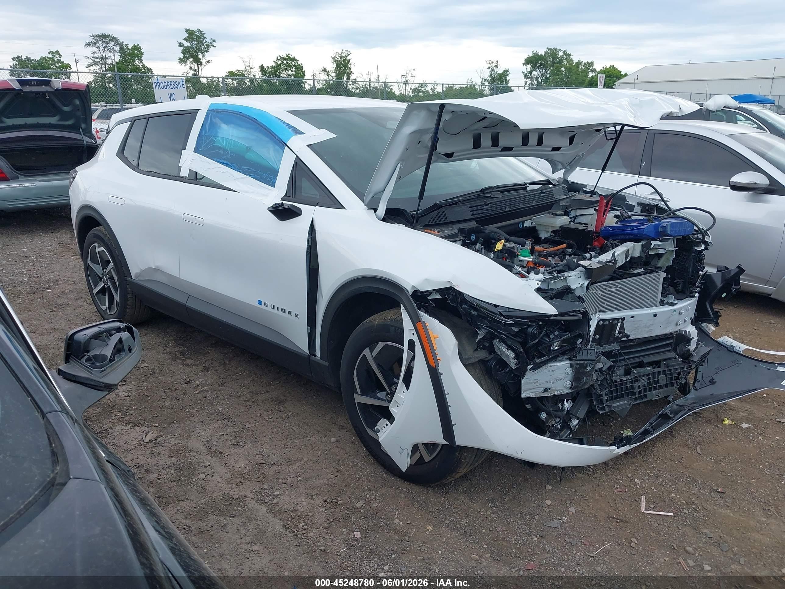 2026 Chevrolet Equinox EV LT1 w/PCY, VIN 3GN7DMRP6TS124191 — Front end