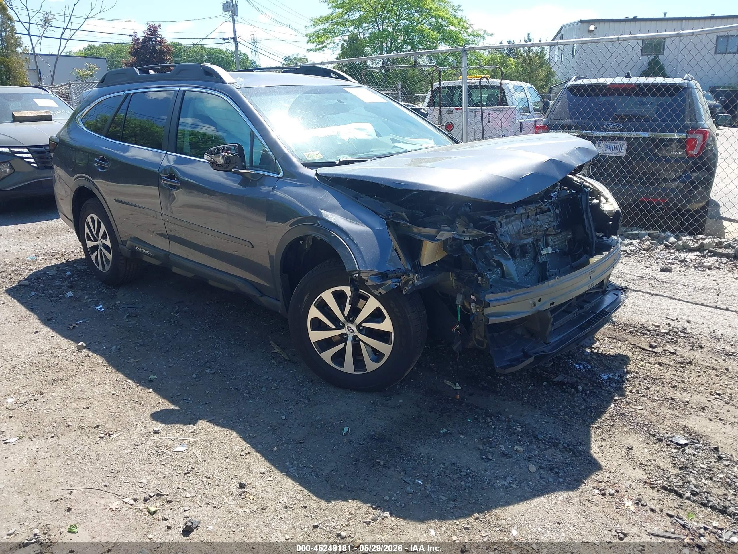 2020 Subaru Outback Premium, VIN 4S4BTACC8L3155776 — Front end
