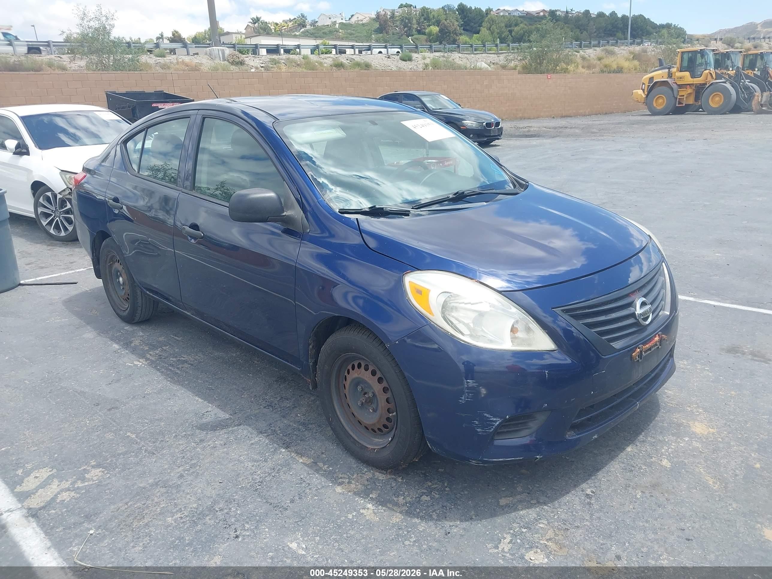 2013 Nissan Versa SL, VIN 3N1CN7AP5DL821464 — Rear end