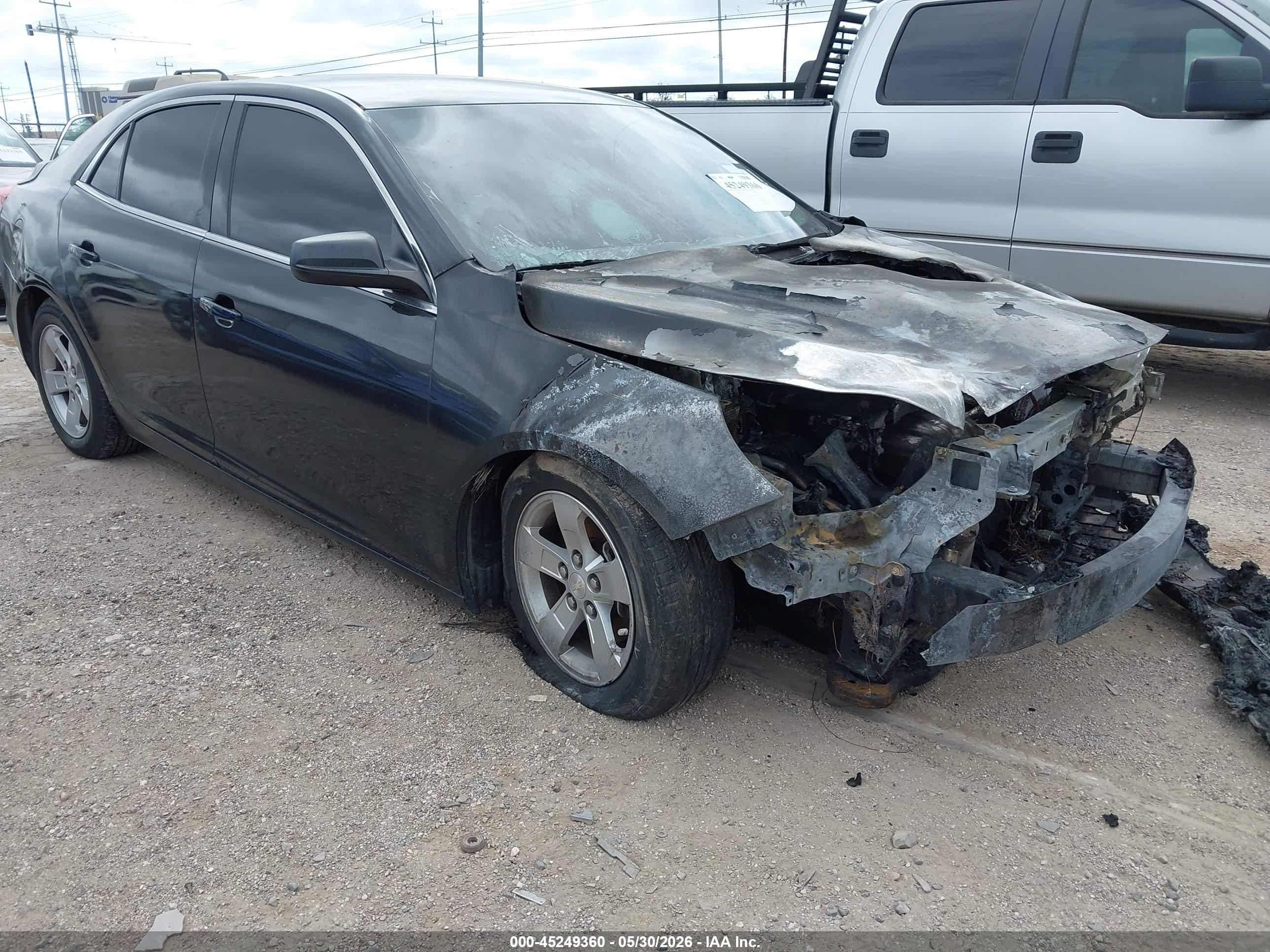 2015 Chevrolet Malibu LS, VIN 1G11B5SL1FF183099 — Engine fire