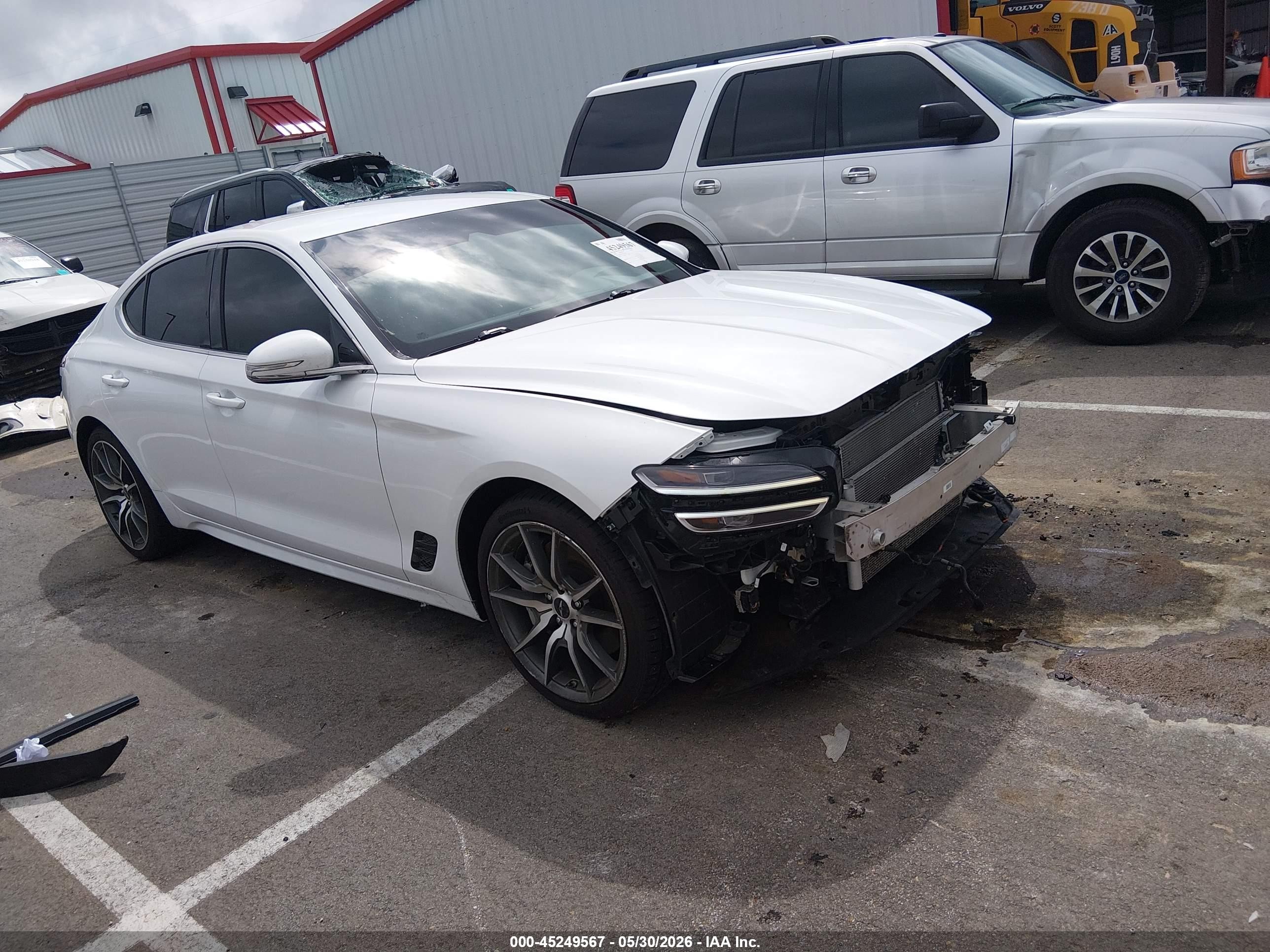 2024 Genesis G70 2.5T, VIN KMTG34SC7RU142695 — Перед