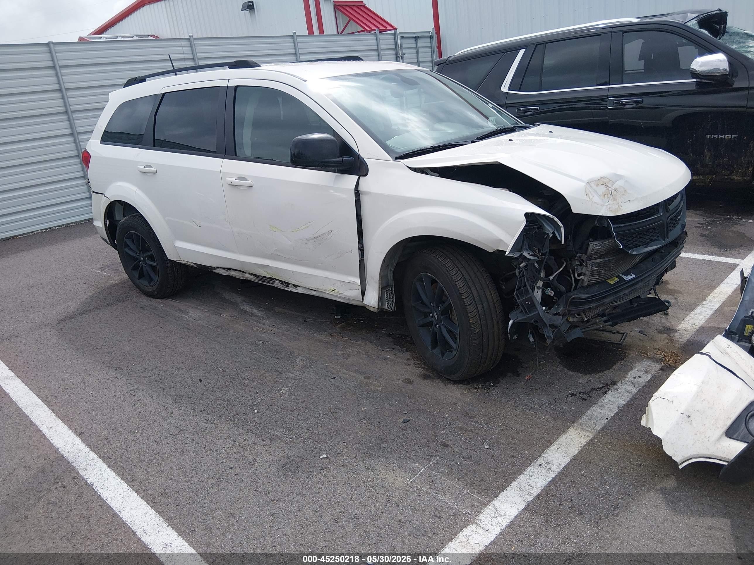 2019 Dodge Journey SE, VIN 3C4PDCBGXKT869189 — По всему кузову