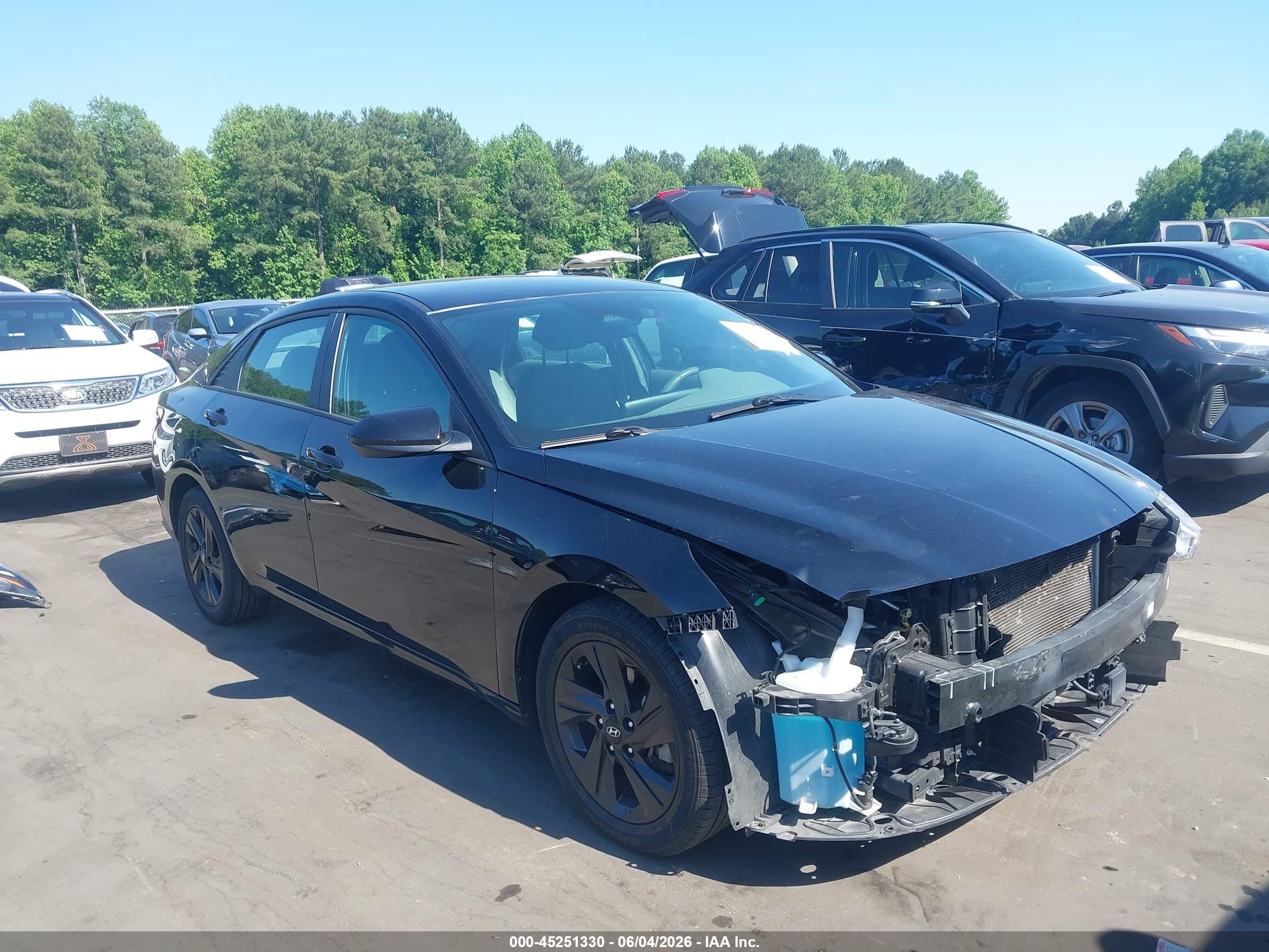 2022 Hyundai Elantra SEL, VIN KMHLS4AG5NU276468 — Front end