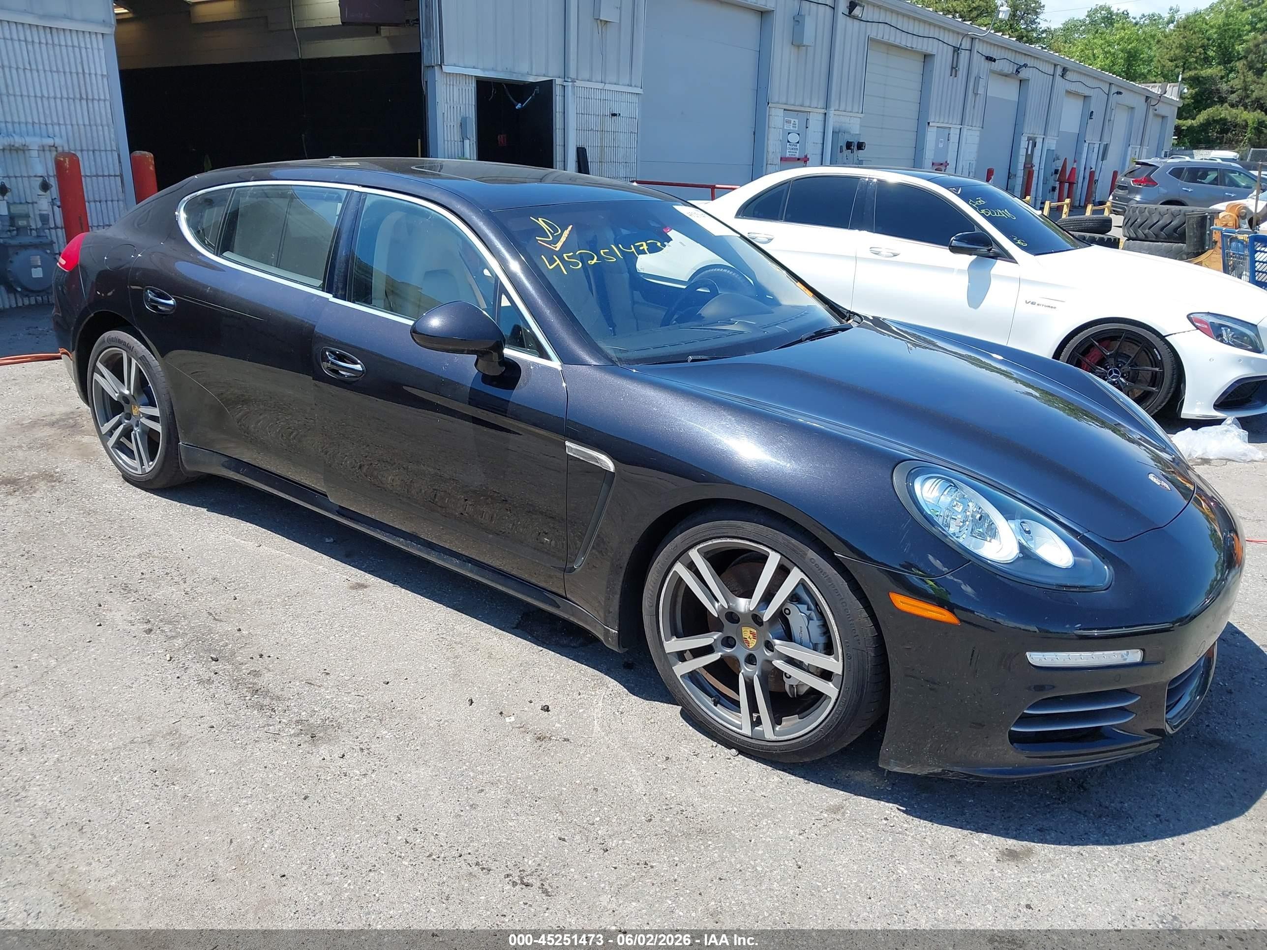 2014 Porsche Panamera 4S Executive, VIN WP0BB2A79EL063548 — Water / flood