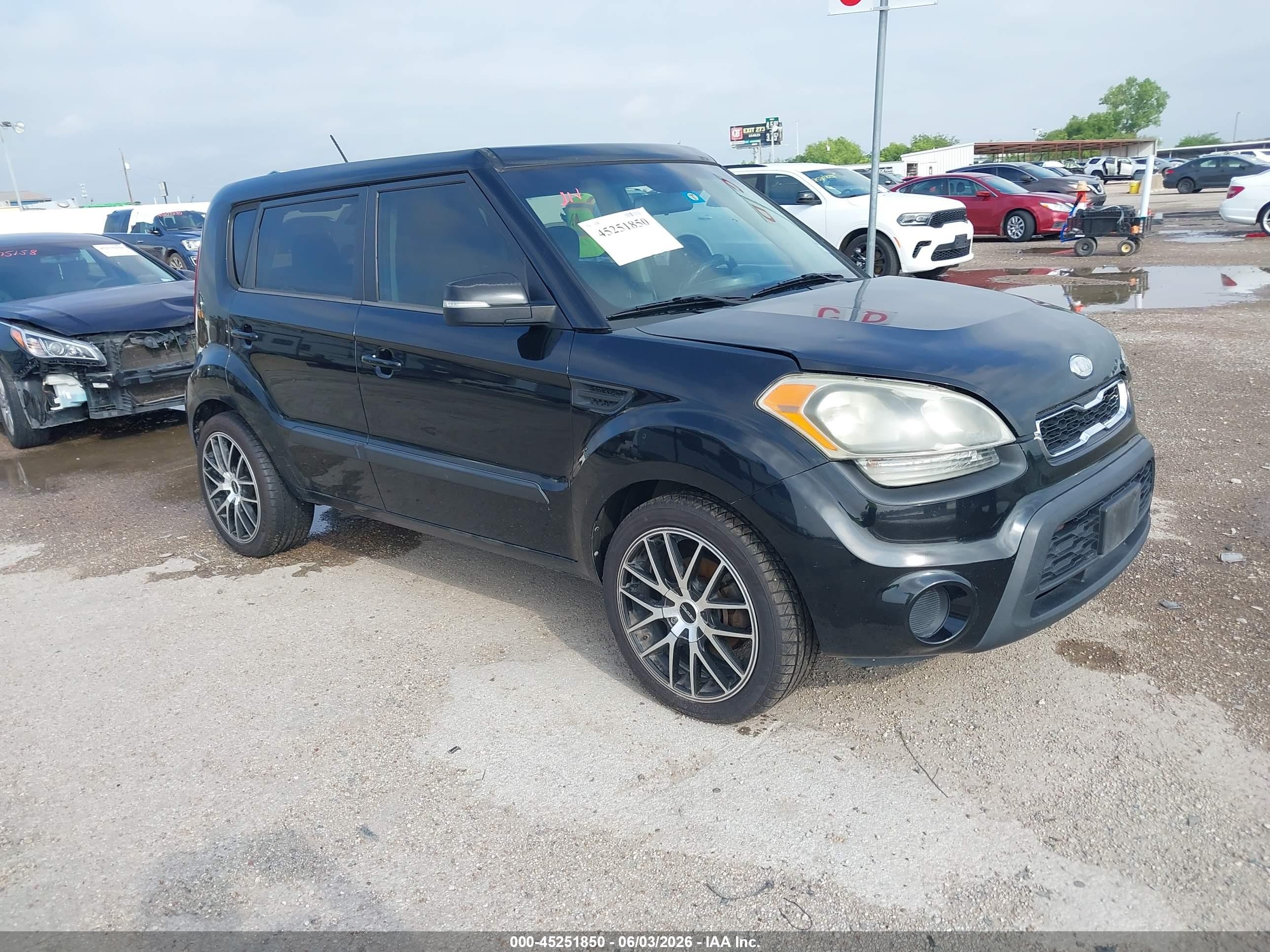 2012 Kia Soul +, VIN KNDJT2A67C7738805 — Rear end