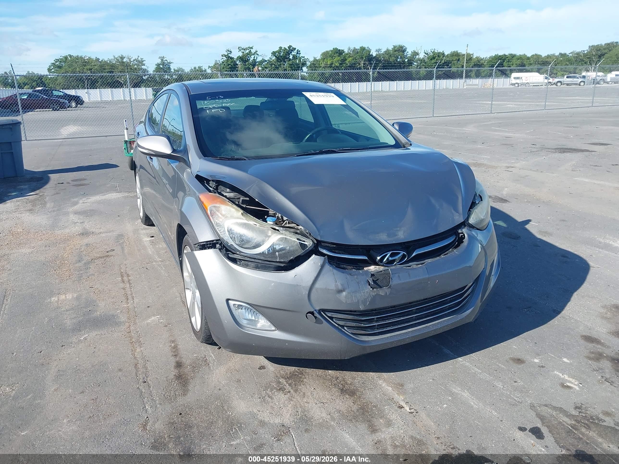 2013 Hyundai Elantra GLS, VIN 5NPDH4AEXDH454907 — Front end
