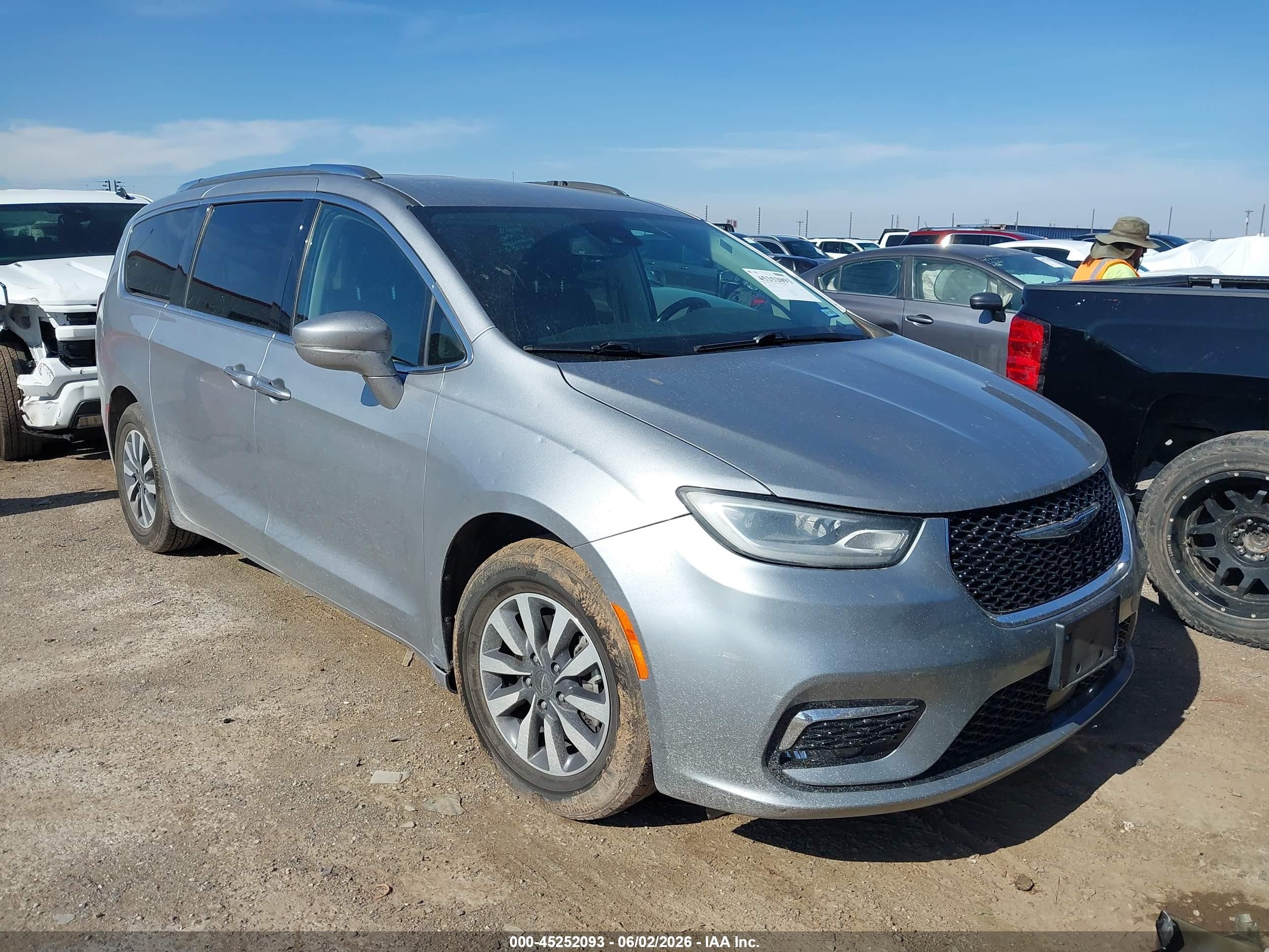 2021 Chrysler Pacifica Touring L, VIN 2C4RC1BG2MR512045 — Hail