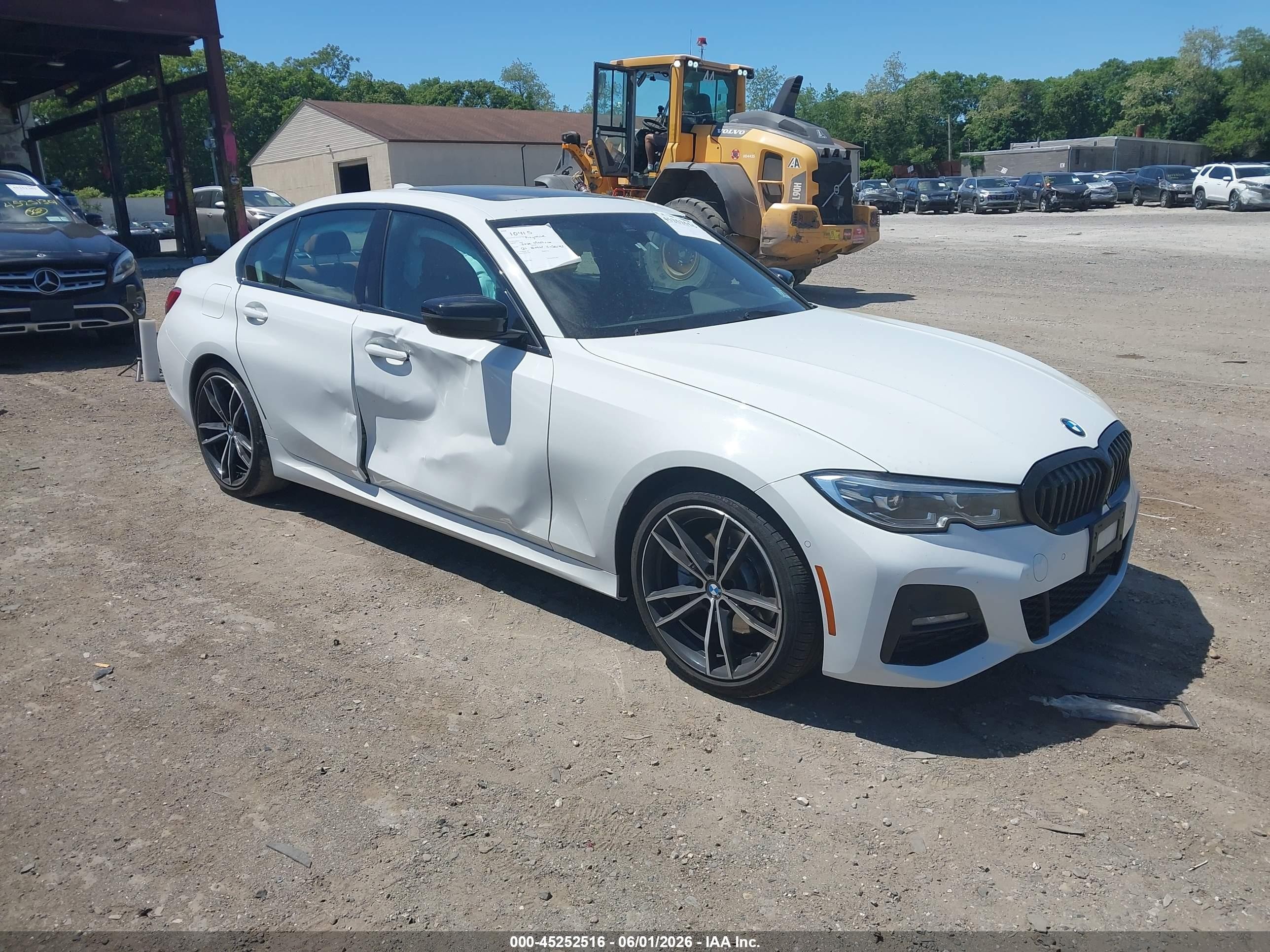 2021 BMW 3 Series 330i xDrive, VIN 3MW5R7J08M8B85863 — Side